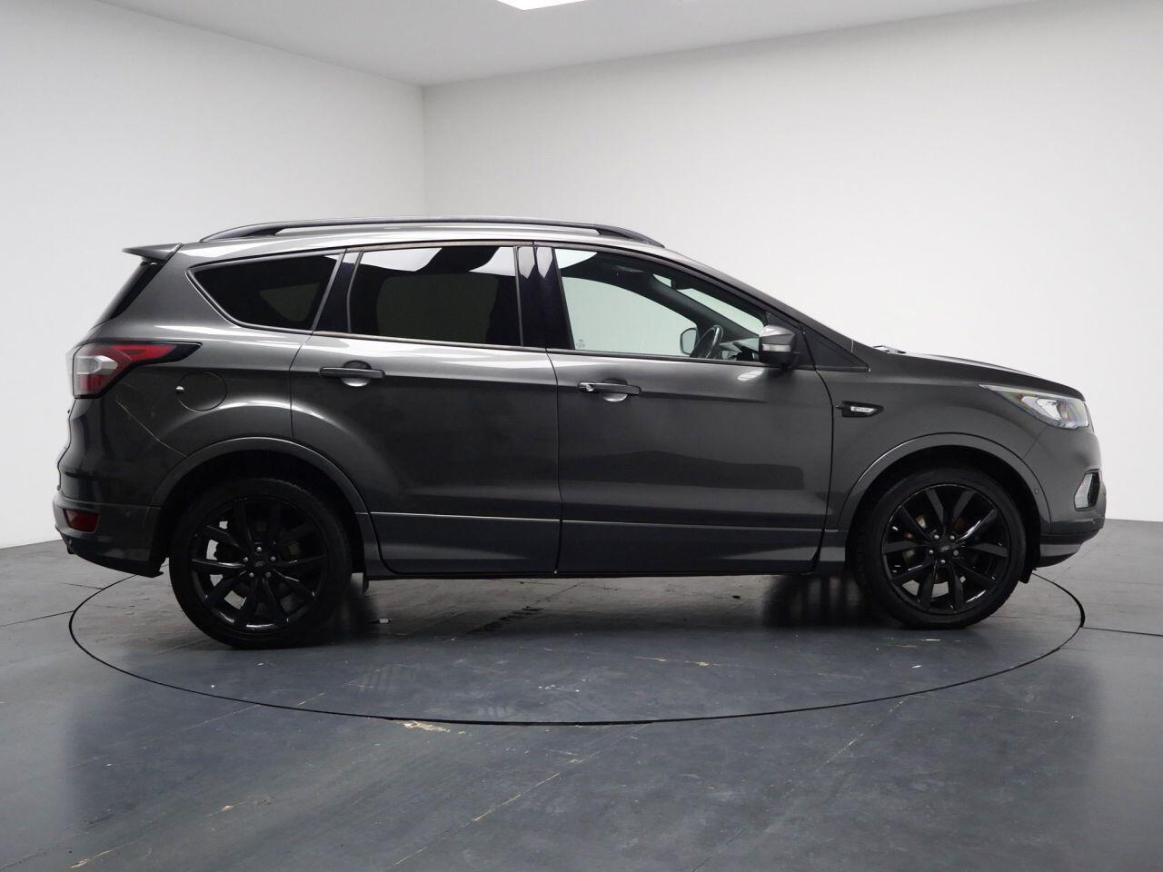 Ford Kuga - Image 16