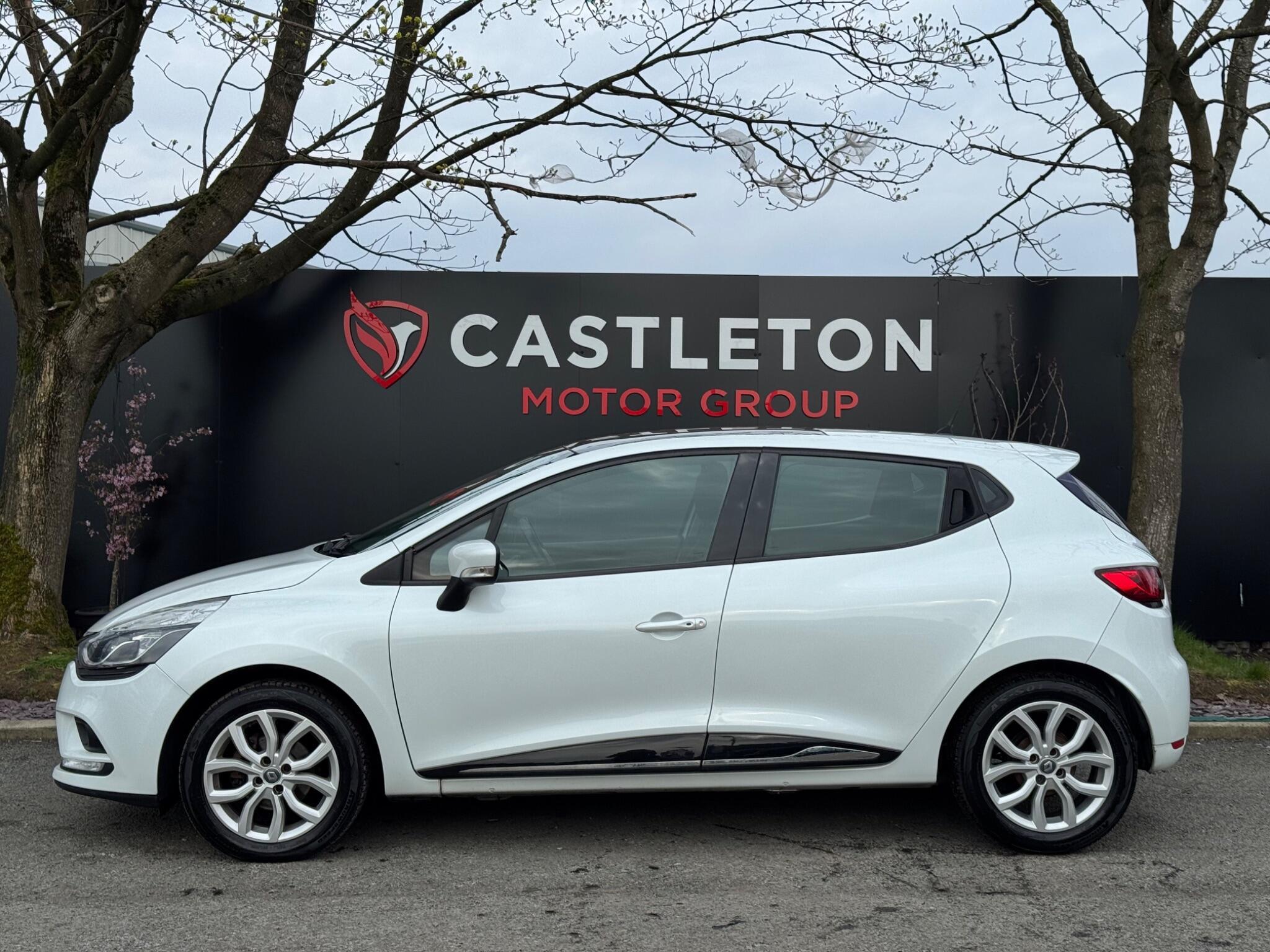 Renault Clio - Image 10