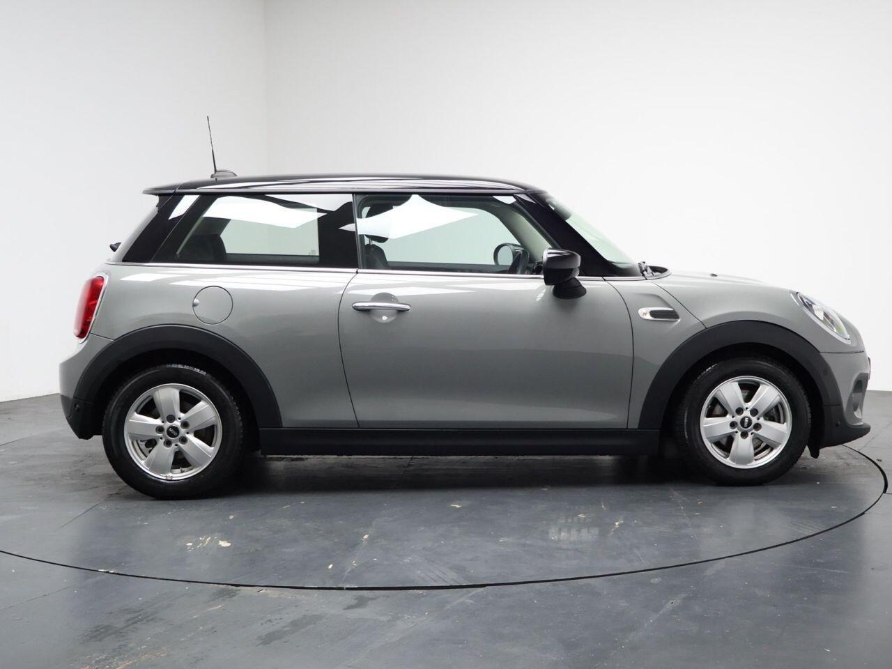 MINI Hatch - Image 14