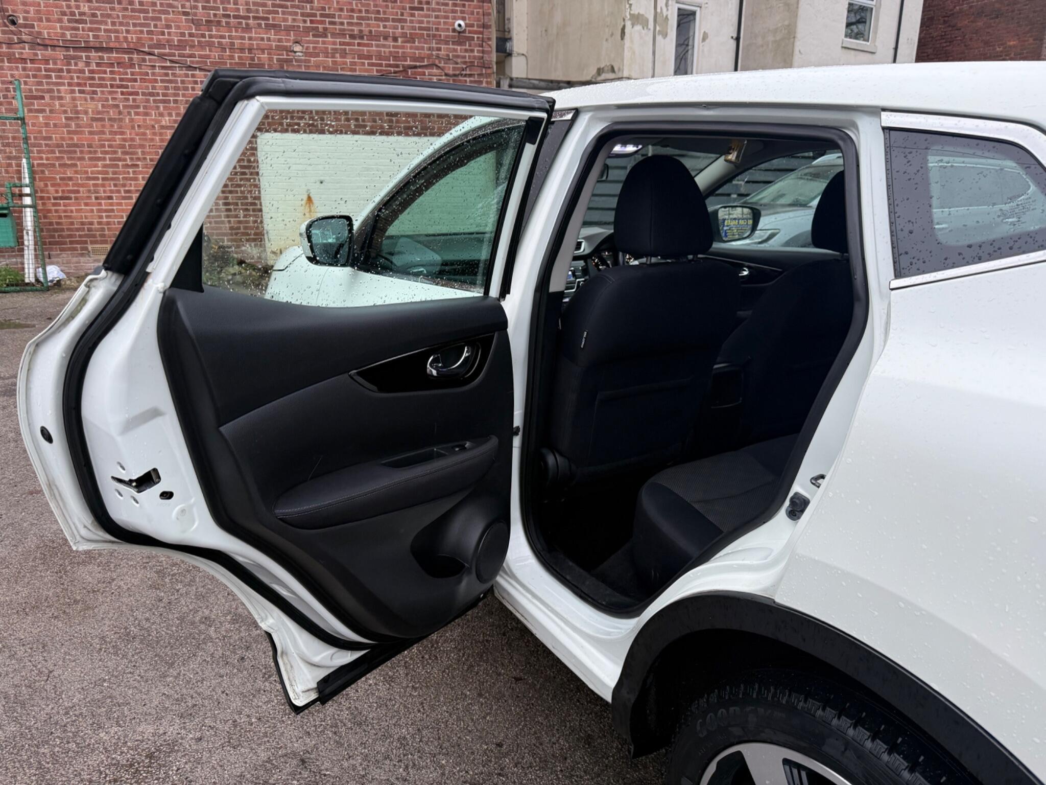 Nissan Qashqai - Image 24