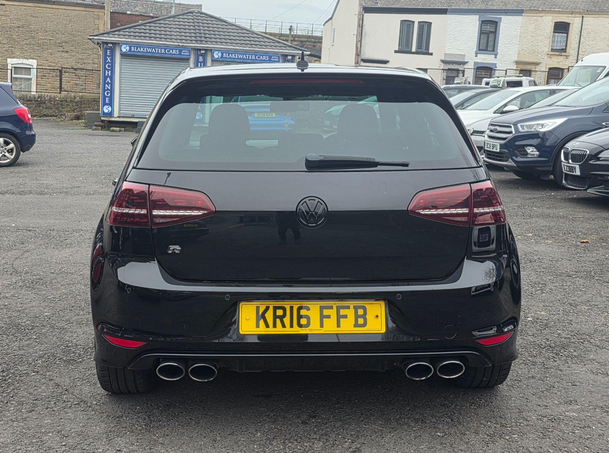 Volkswagen Golf - Image 6