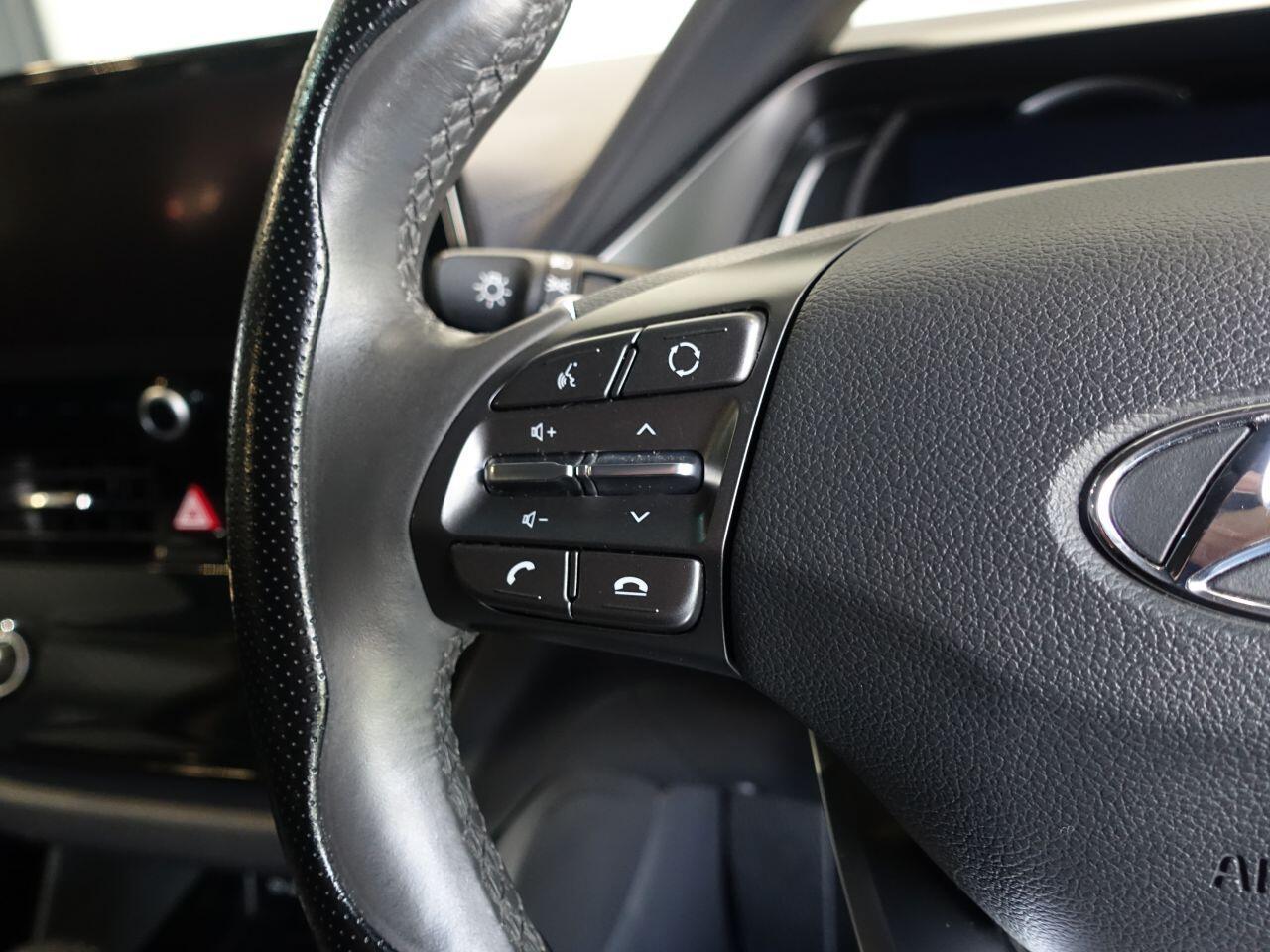 Hyundai Ioniq - Image 20