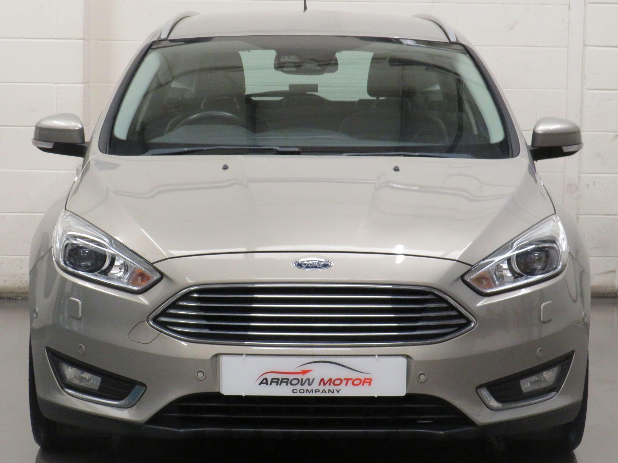 Ford Focus - Image 8