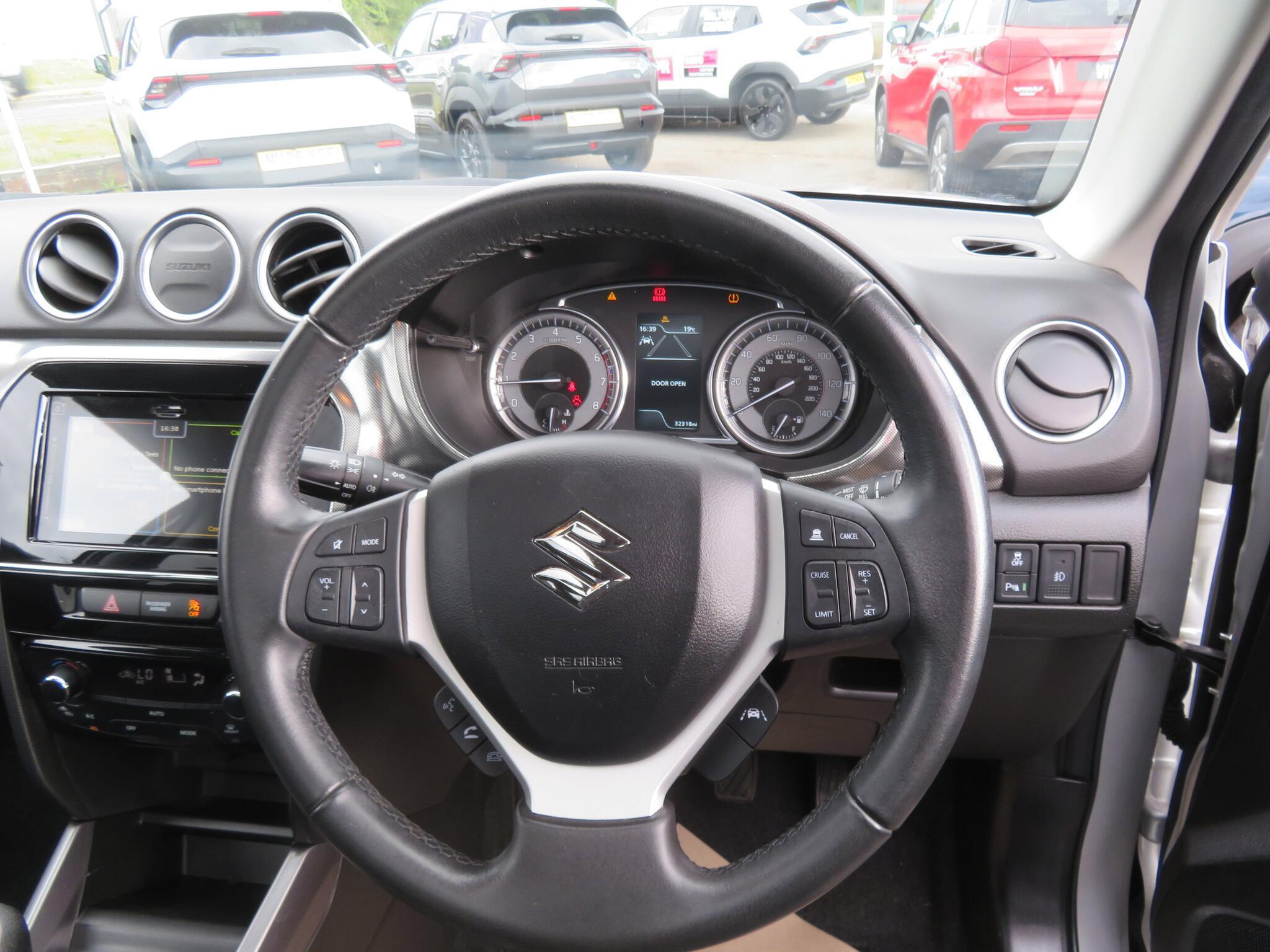 Suzuki Vitara - Image 14