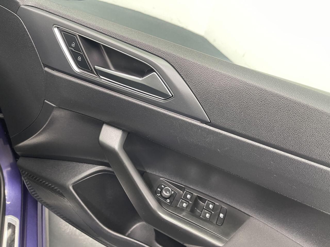 Volkswagen Polo - Image 28