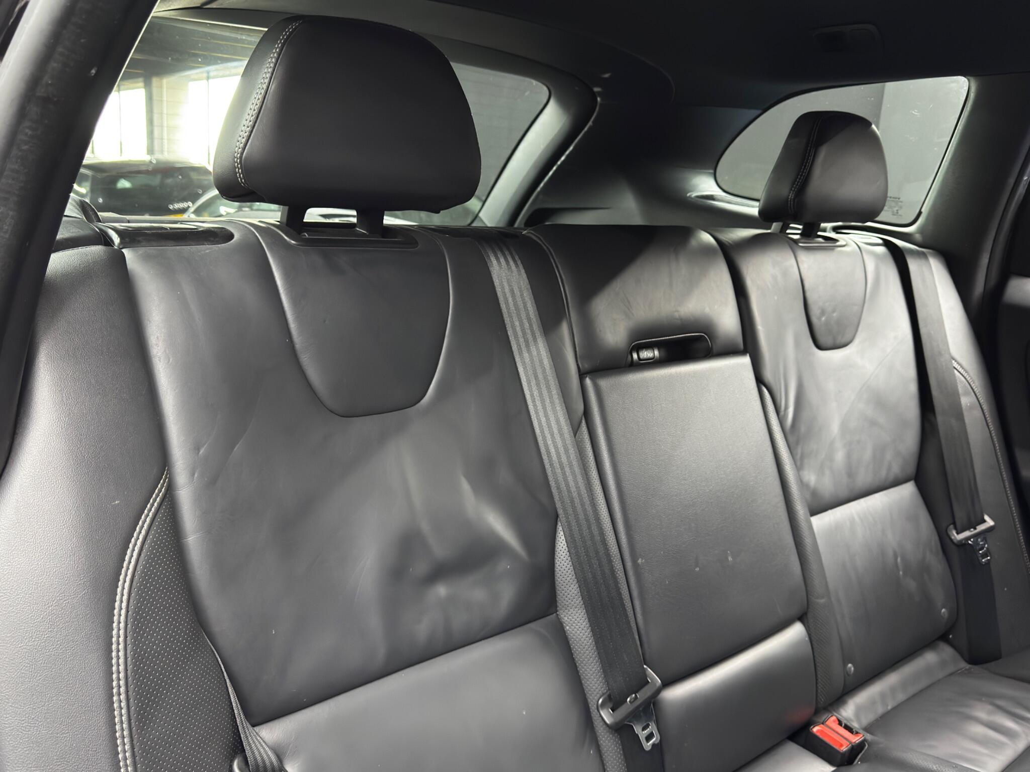 Volvo XC60 - Image 15