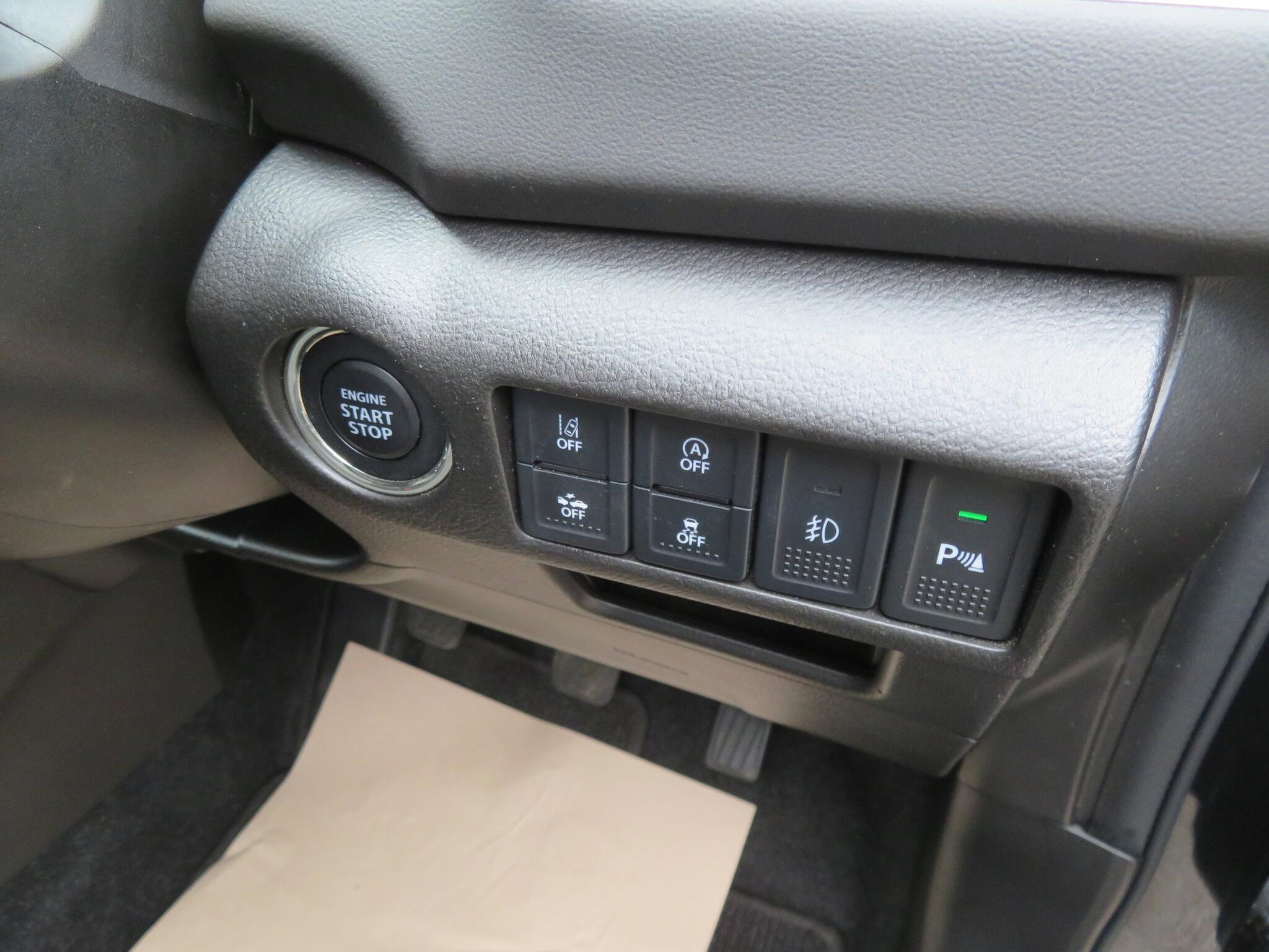 Suzuki S-Cross - Image 17
