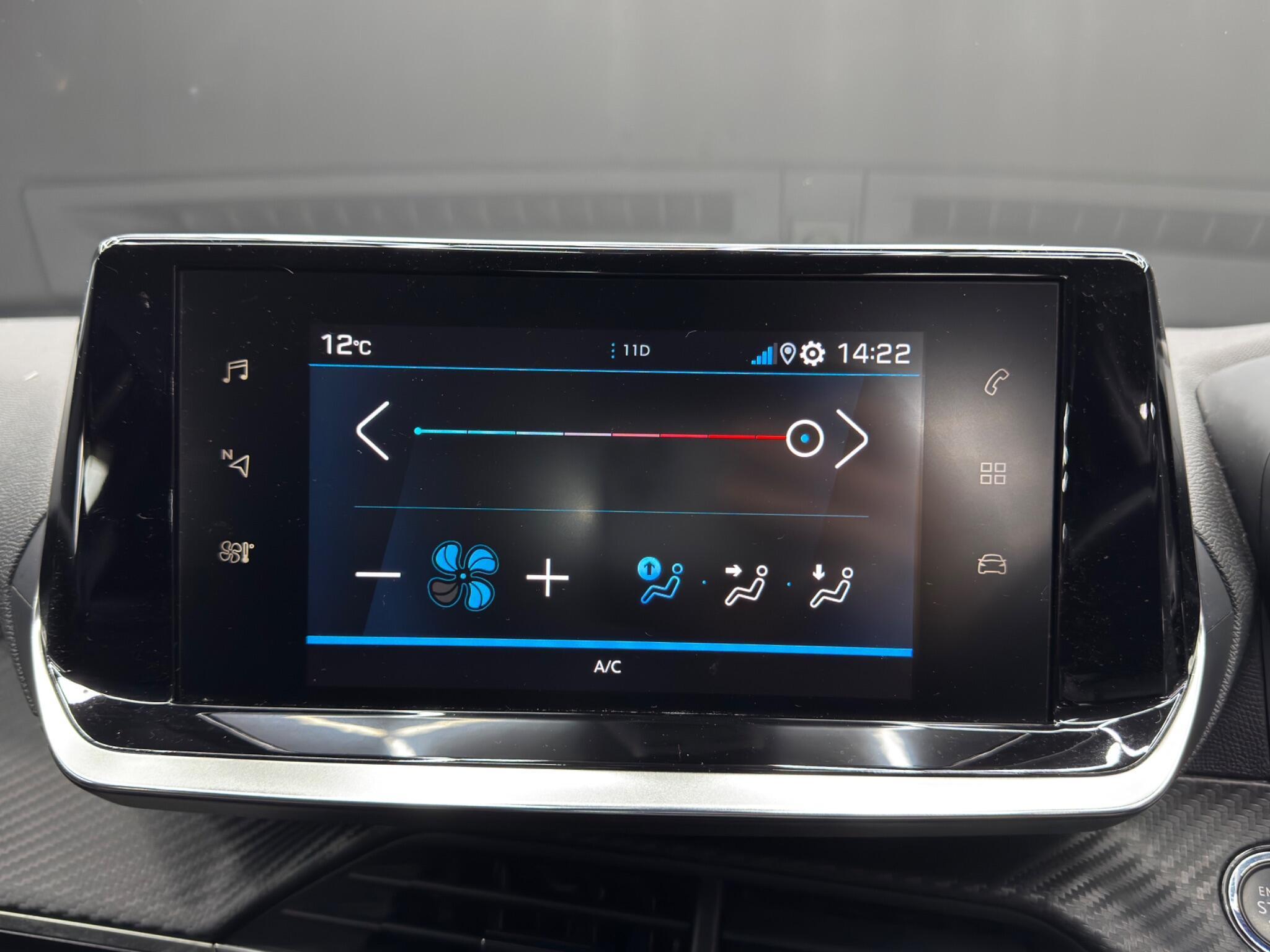 Peugeot 208 - Image 30