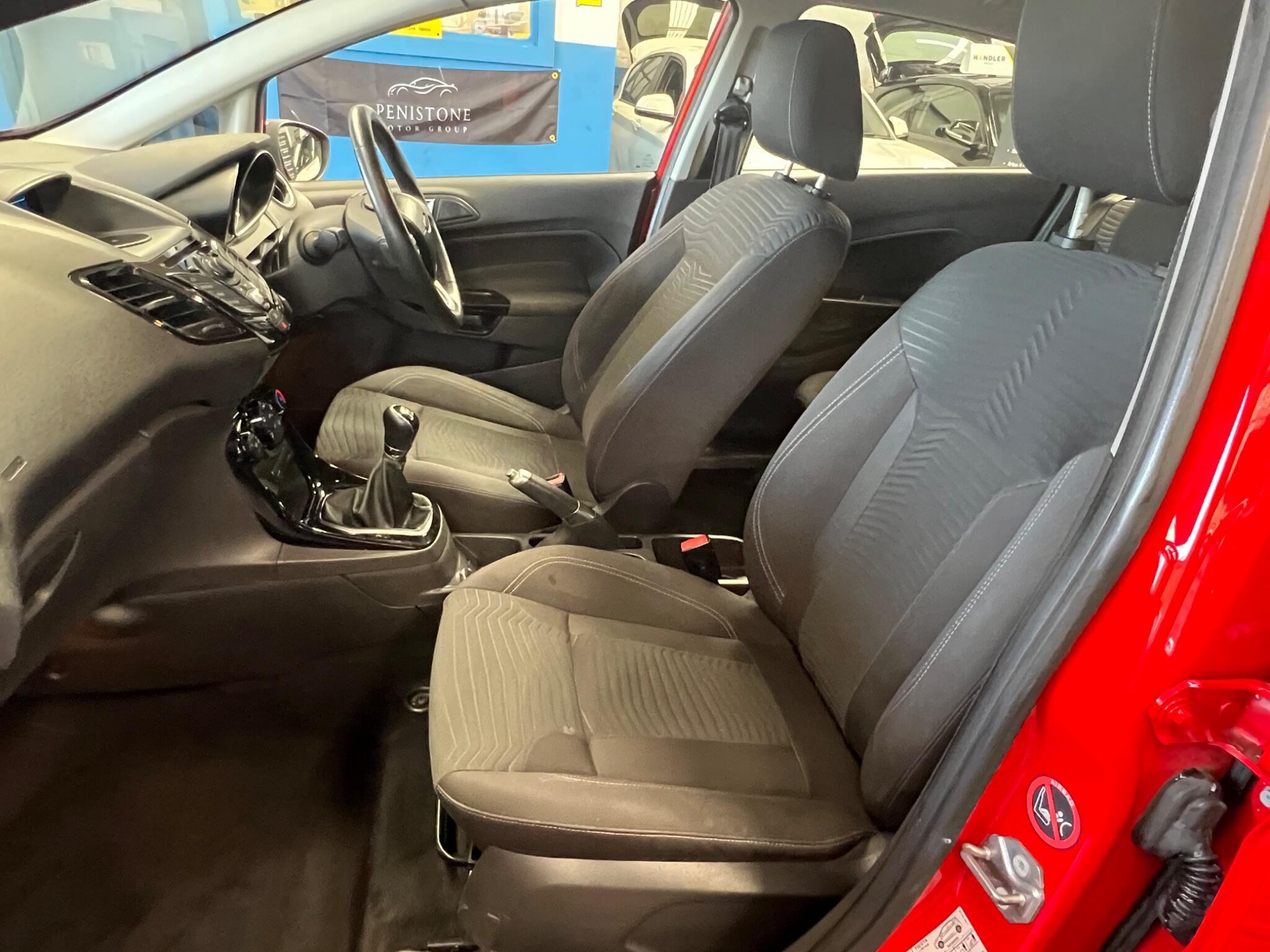 Ford Fiesta - Image 24