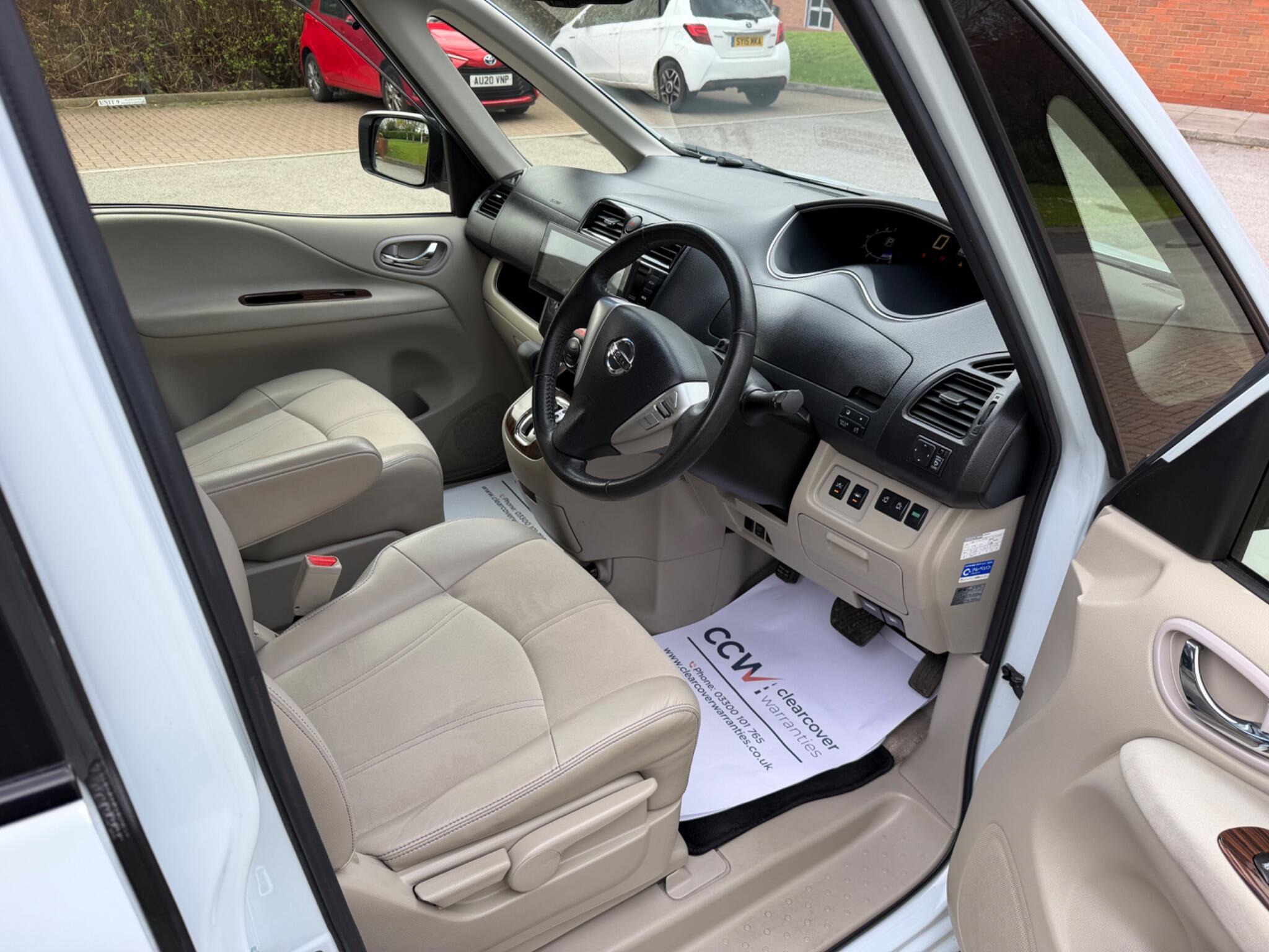 Nissan Serena - Image 36