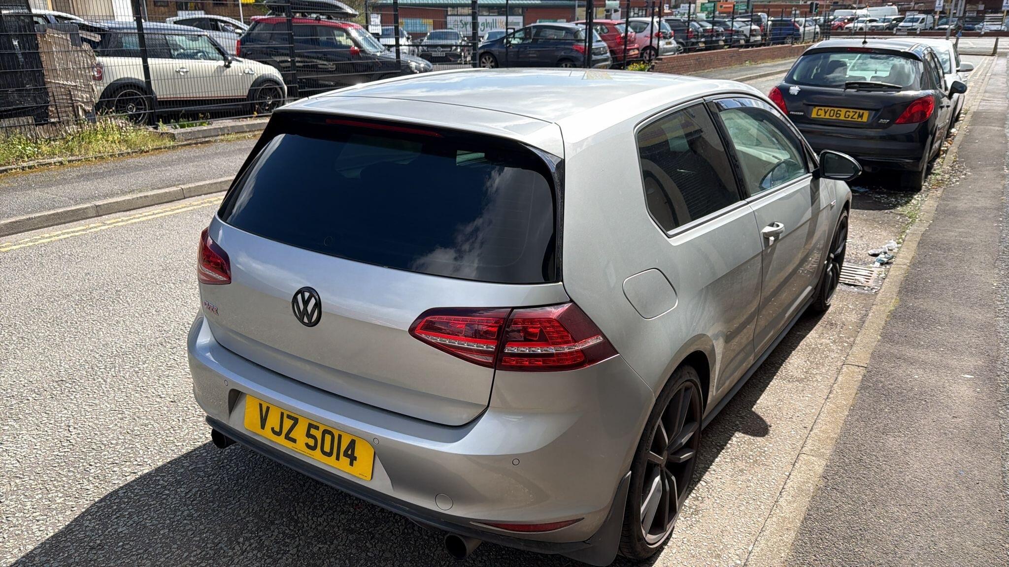 Volkswagen Golf - Image 3