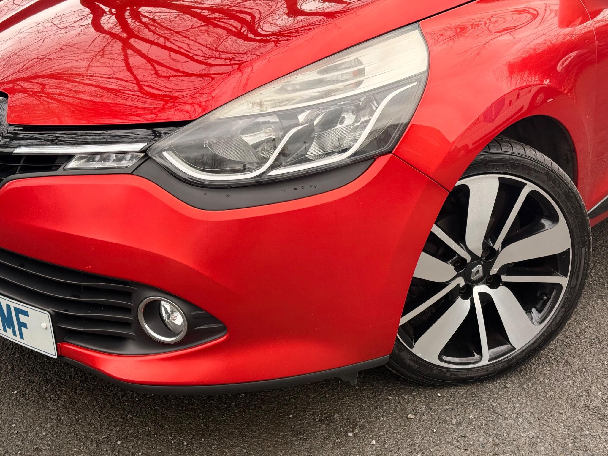 Renault Clio - Image 12