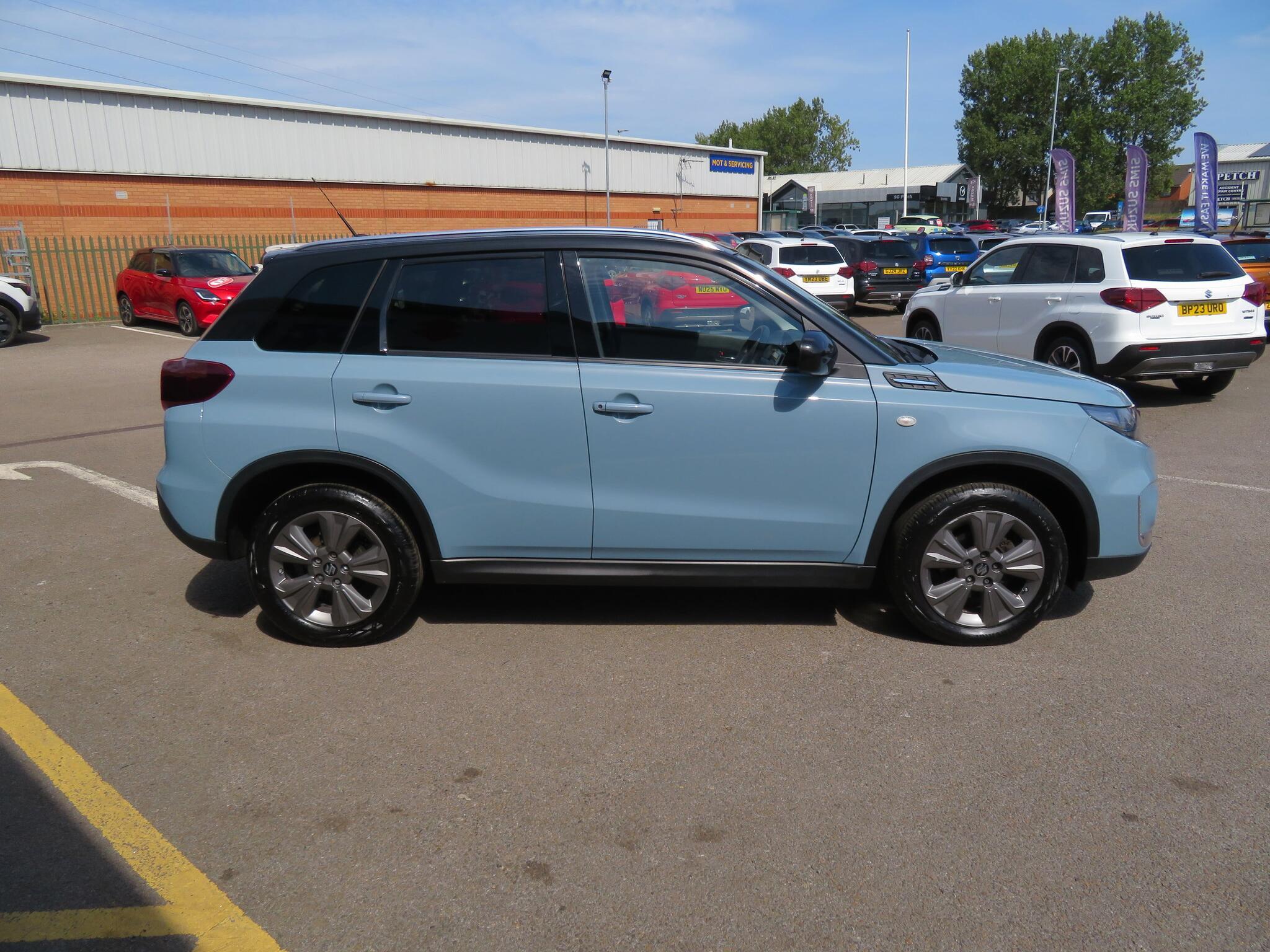 Suzuki Vitara - Image 6
