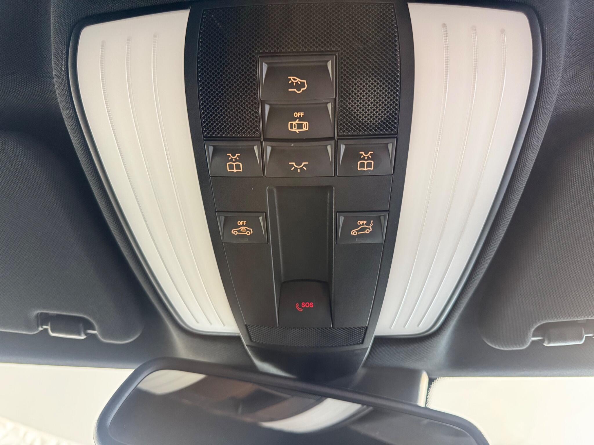 Mercedes E Class - Image 33