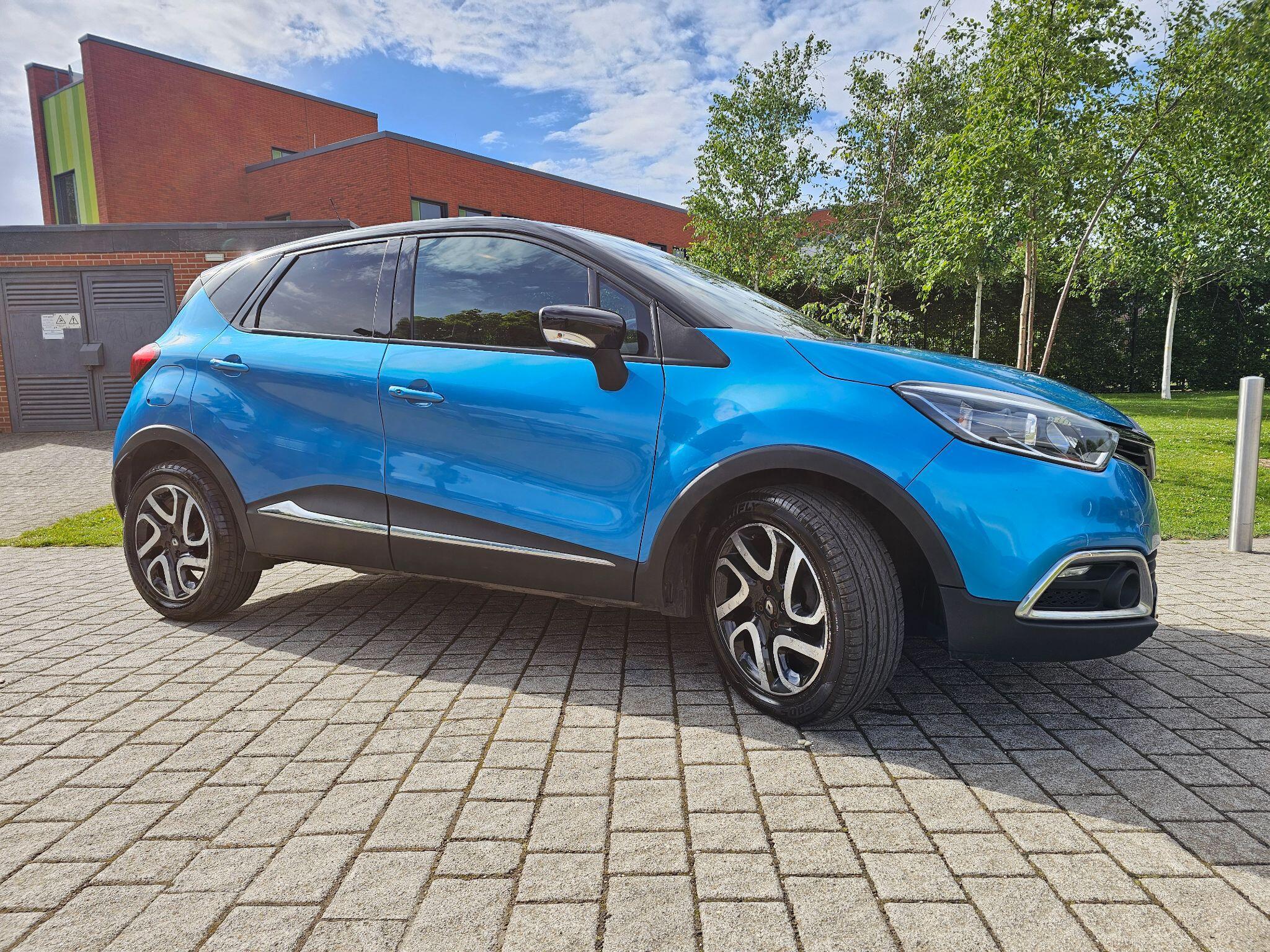 Renault Captur - Image 34
