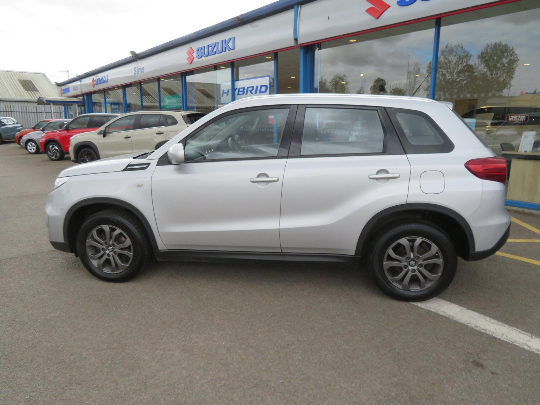 Suzuki Vitara - Image 6