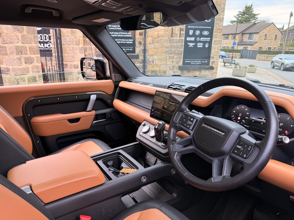 Land Rover Defender 90 - Image 41