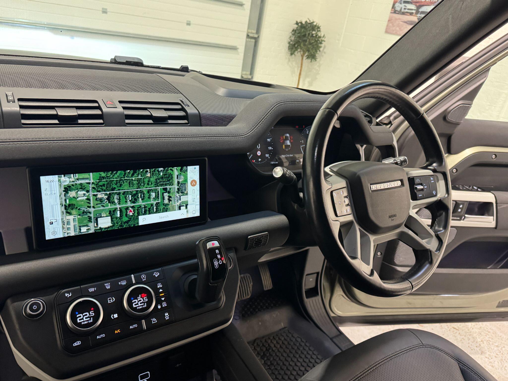 Land Rover Defender 110 - Image 19