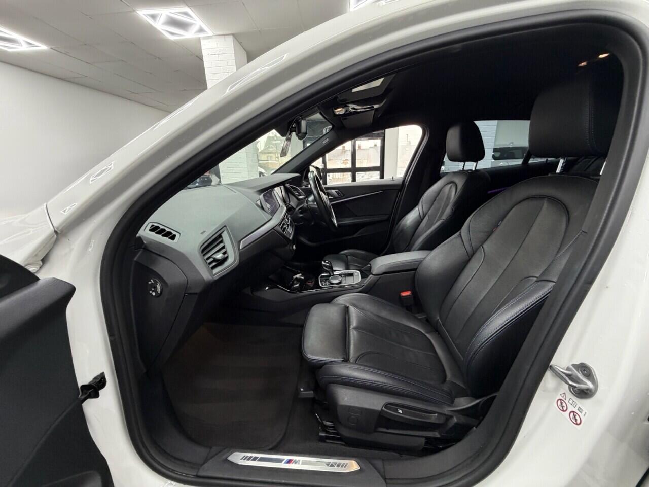 BMW 1 Series - Image 23