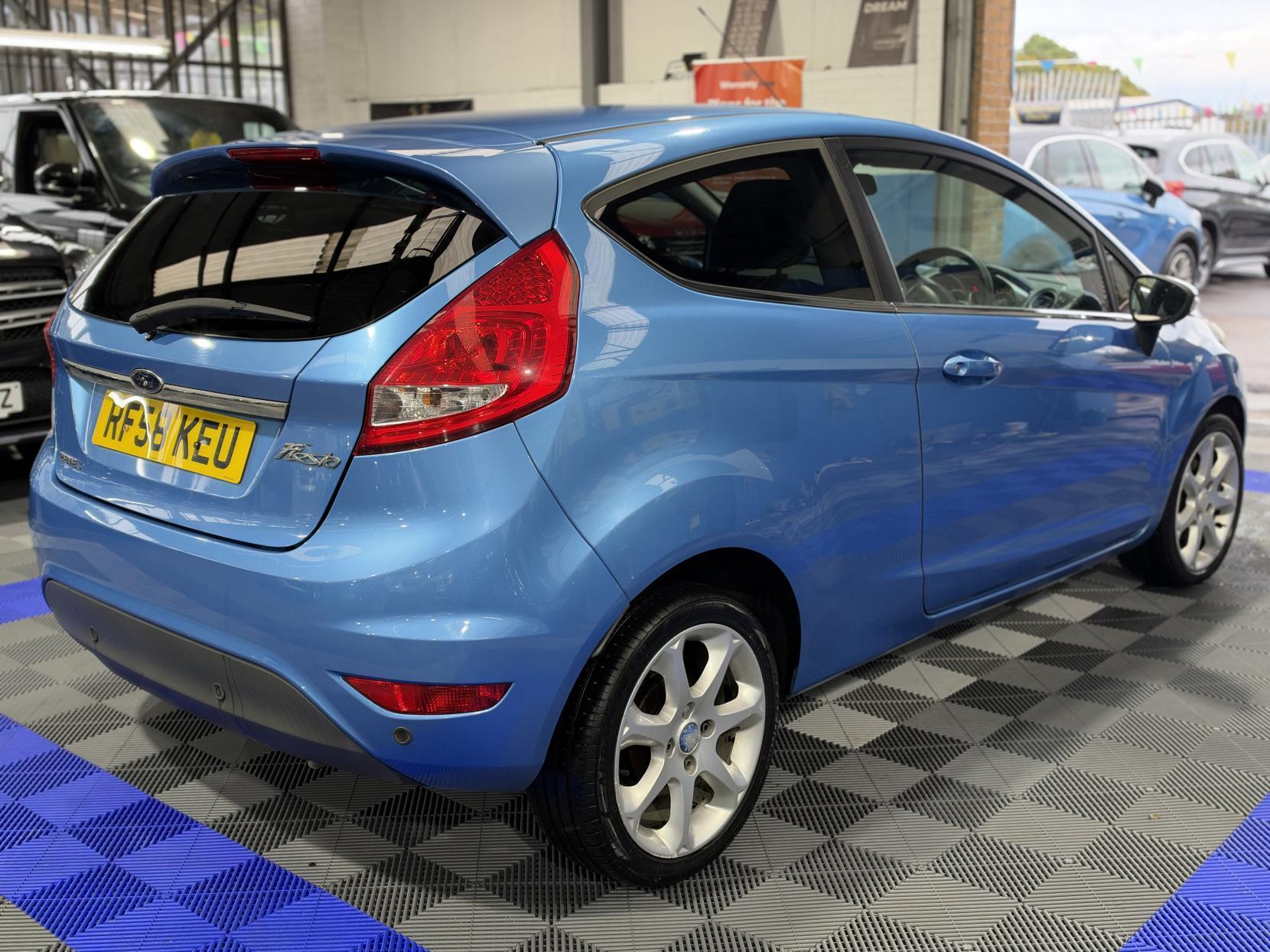 Ford Fiesta - Image 7