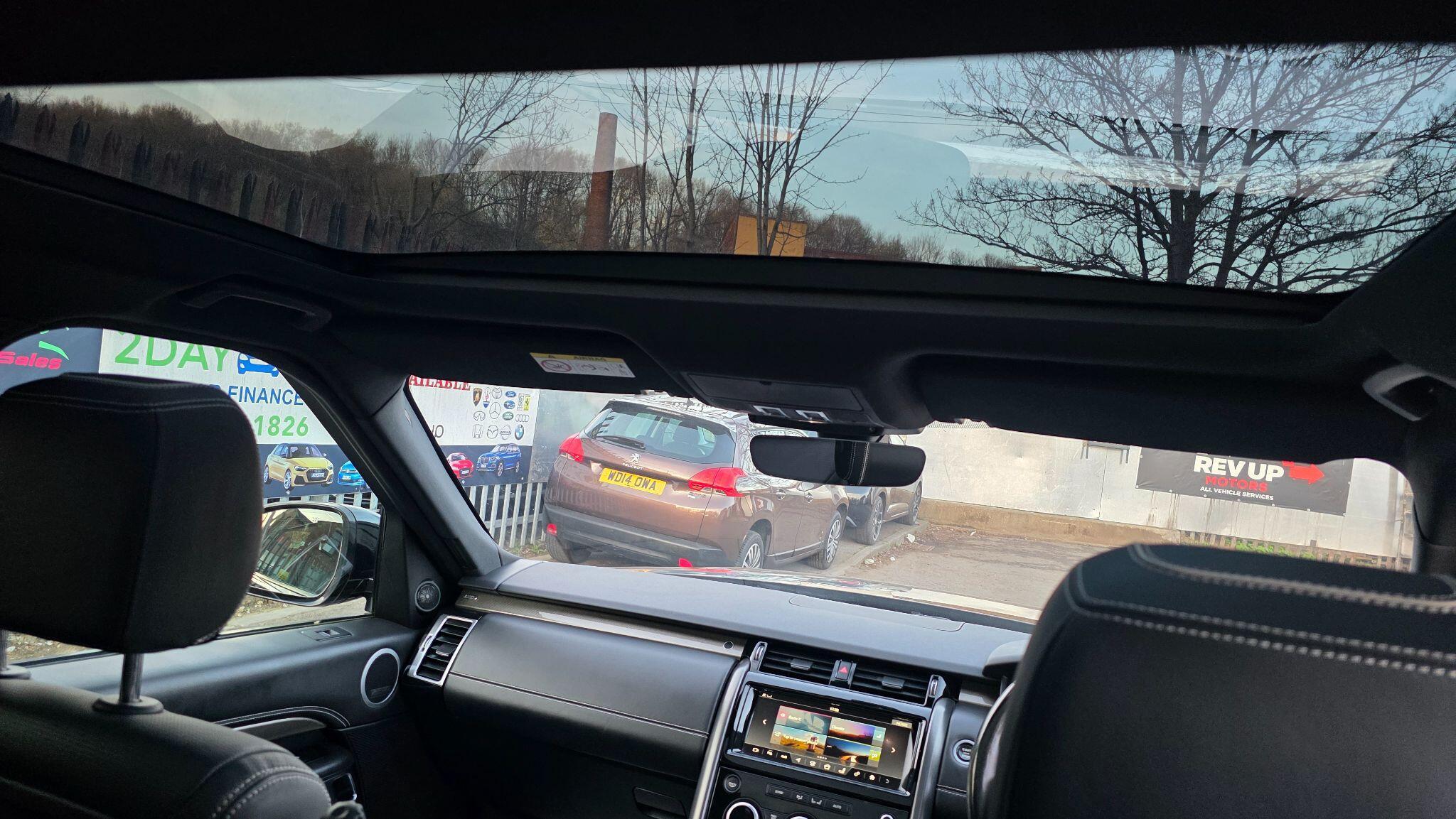 Land Rover Discovery - Image 47