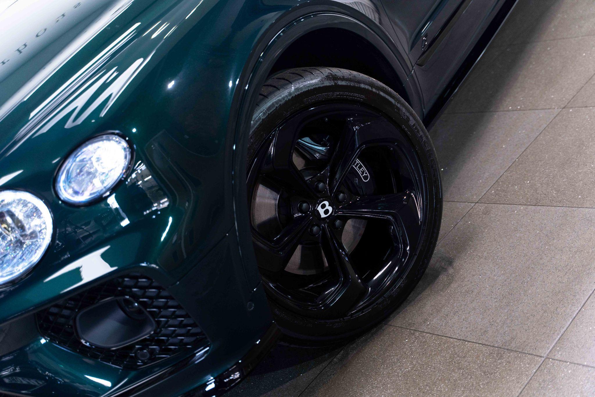 Bentley Bentayga - Image 9