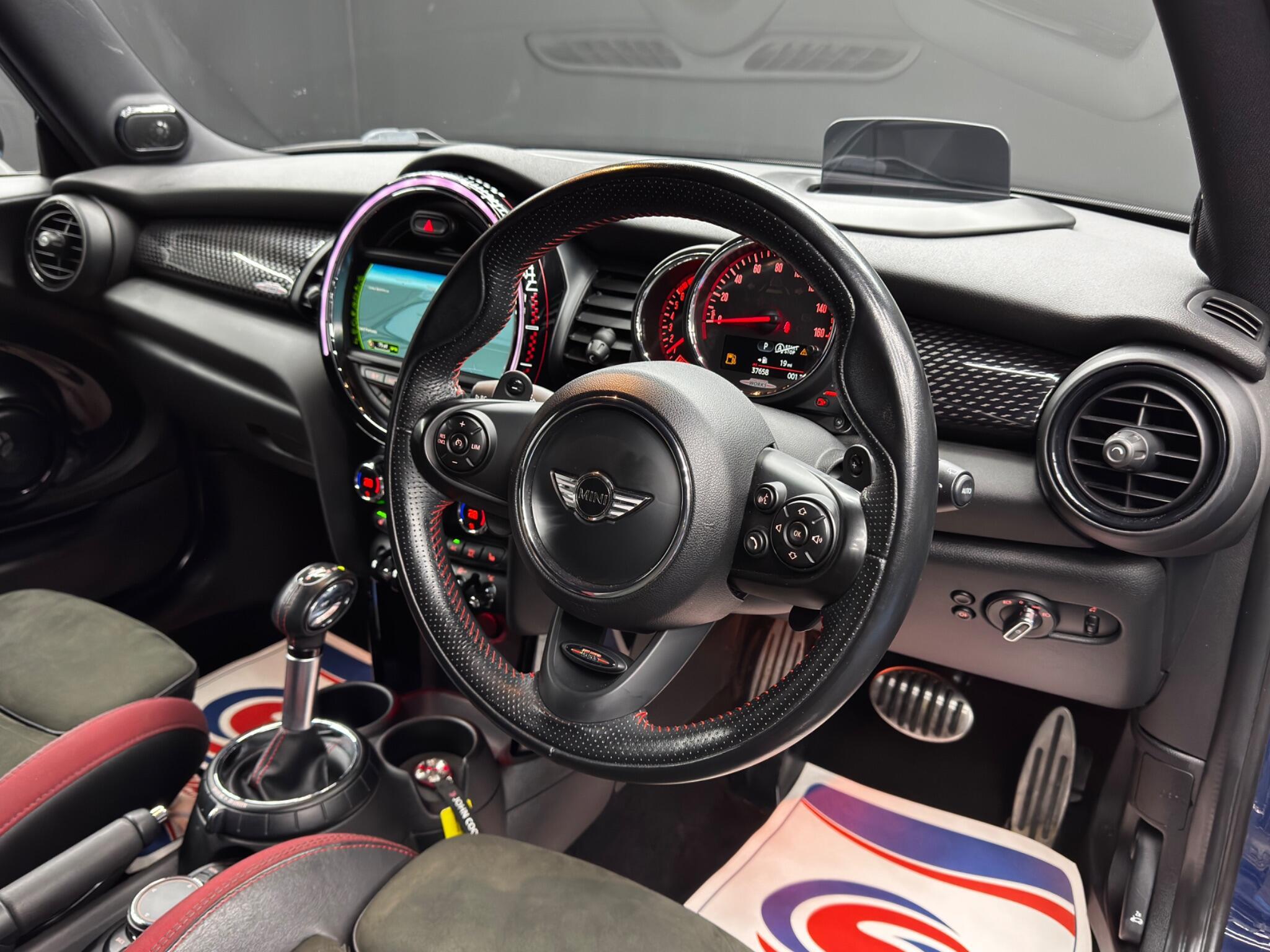 MINI Hatch - Image 9