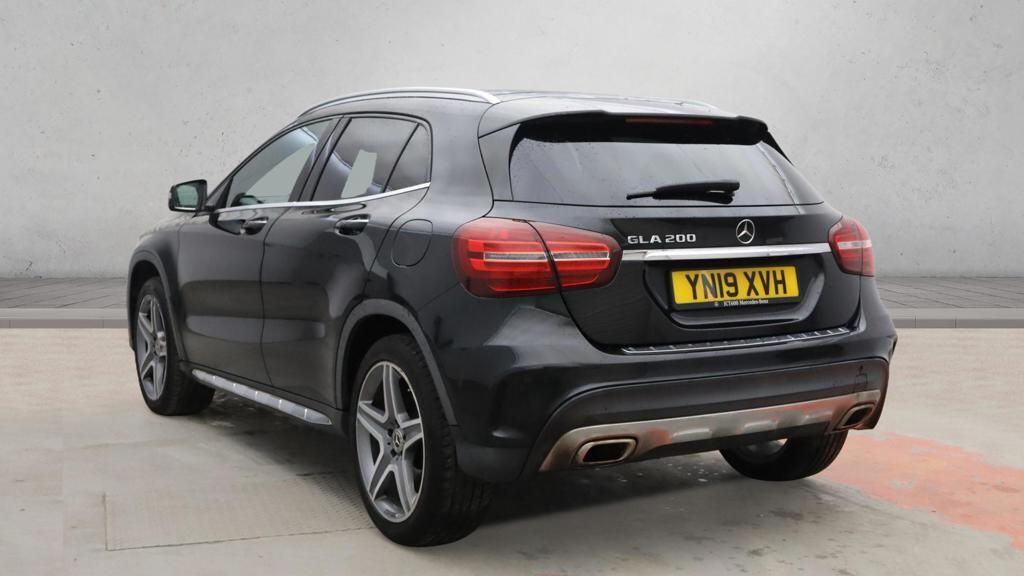Mercedes-benz GLA - Image 6