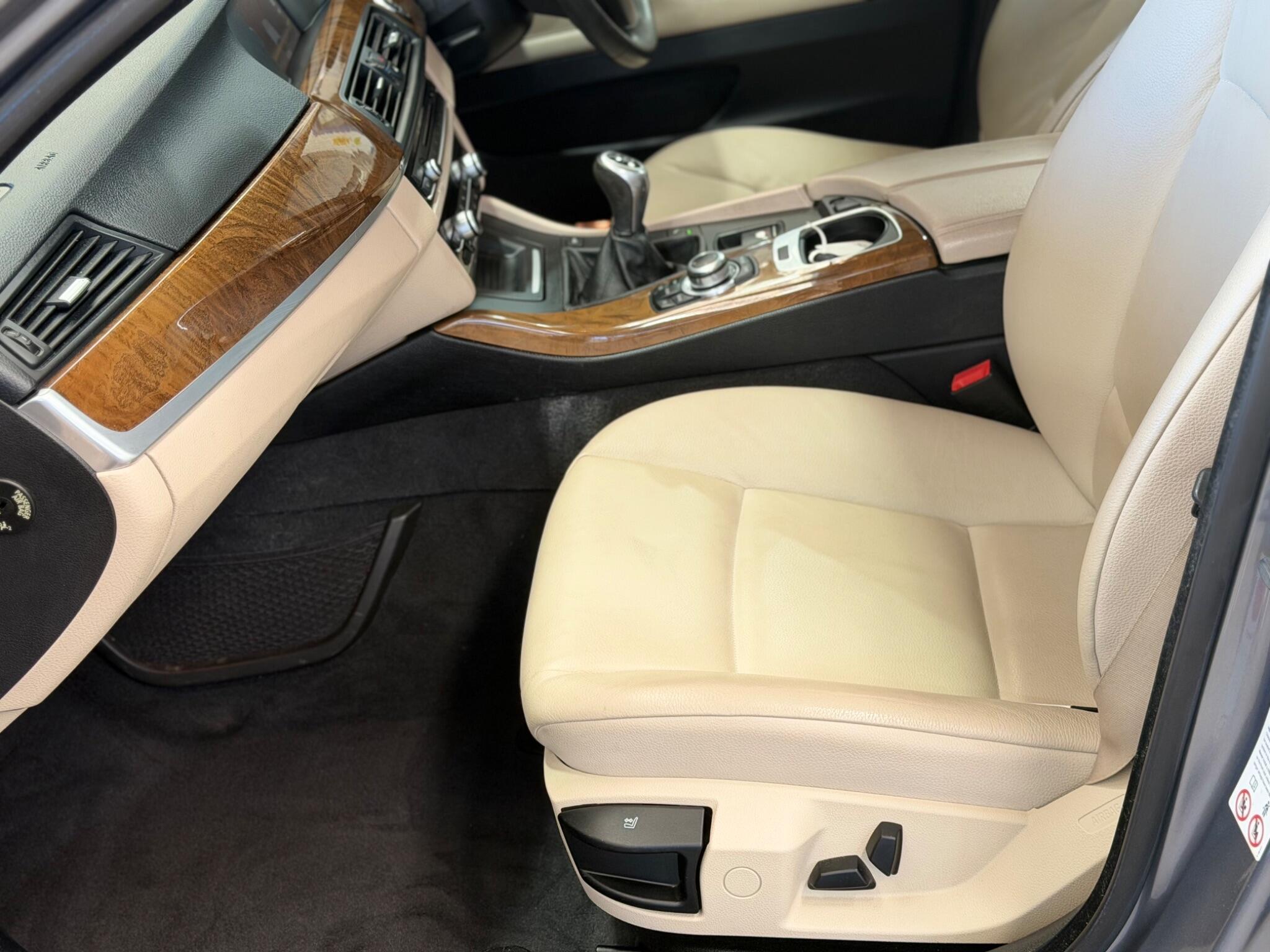 BMW 5 Series - Image 38