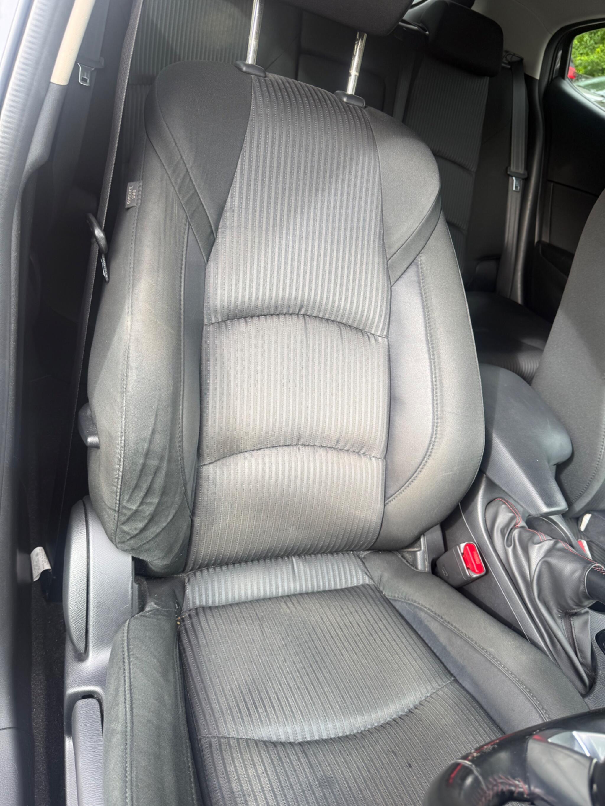 Mazda MAZDA3 - Image 11