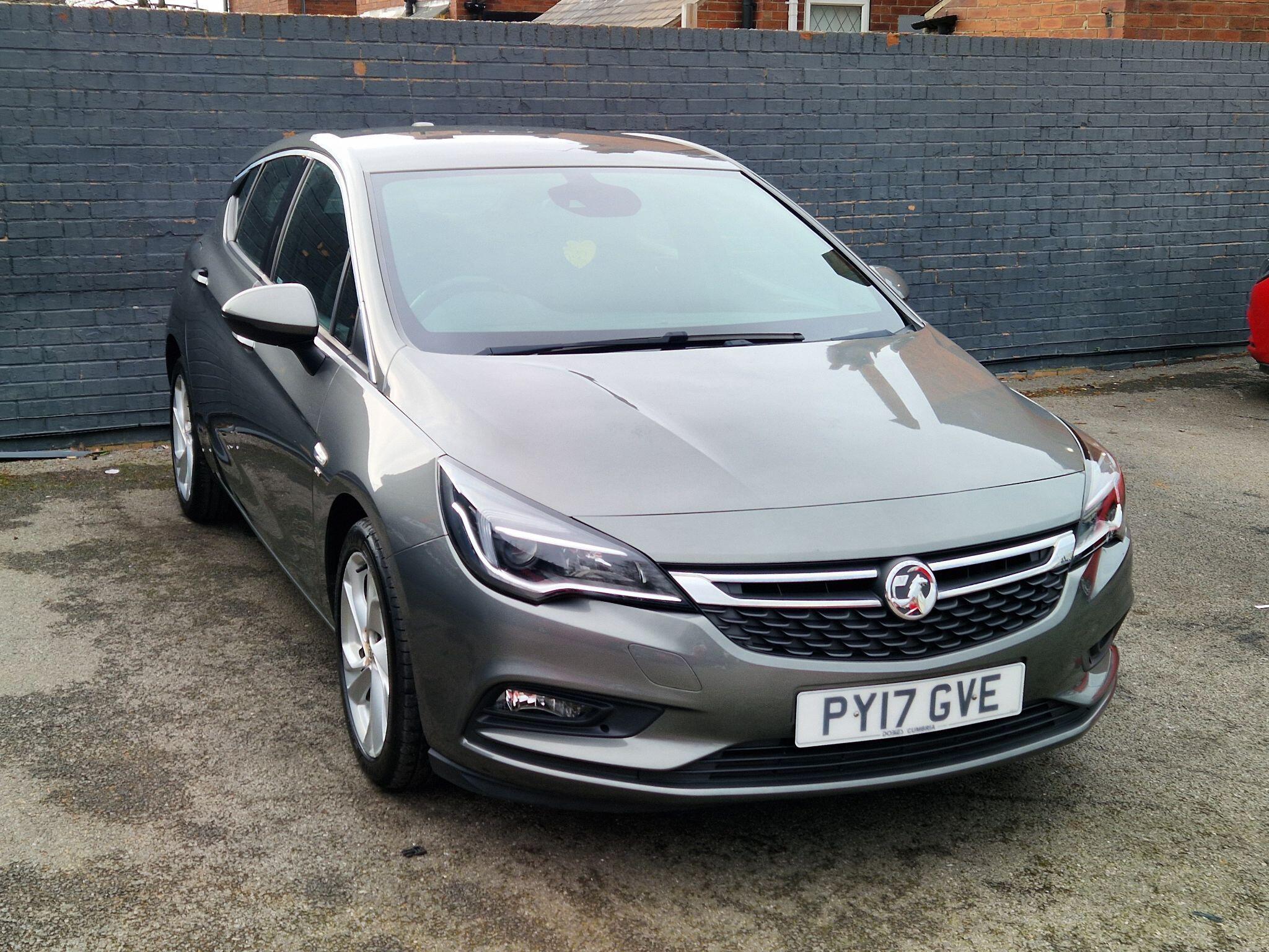 Vauxhall Astra - Image 11