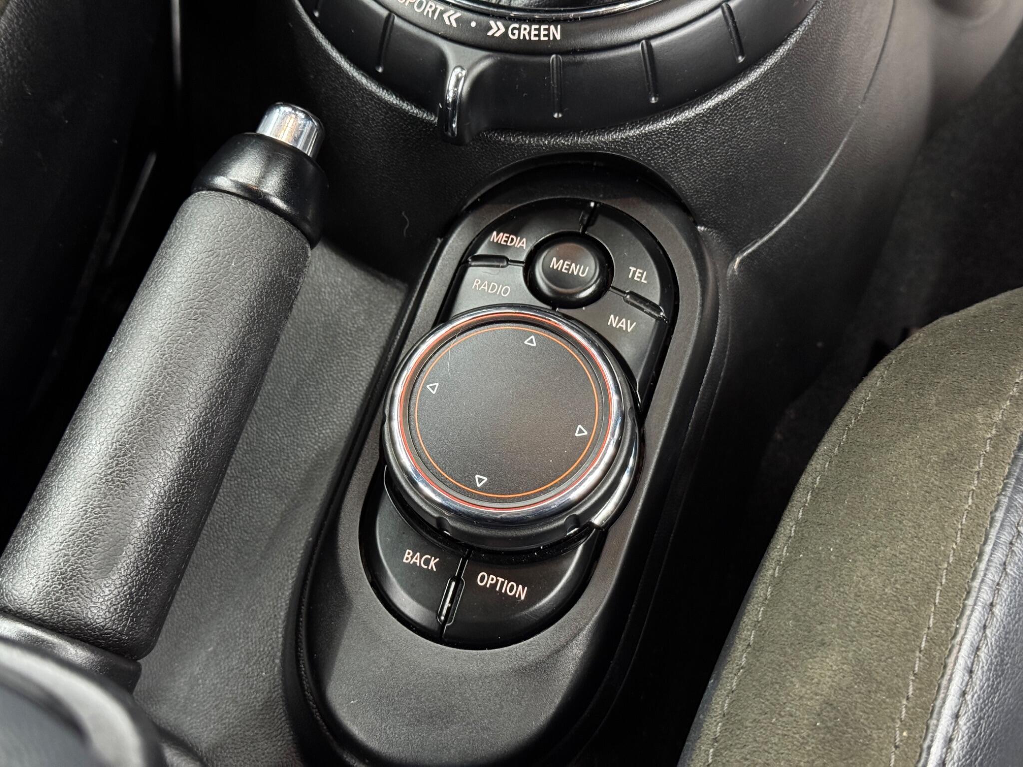 MINI Hatch - Image 24