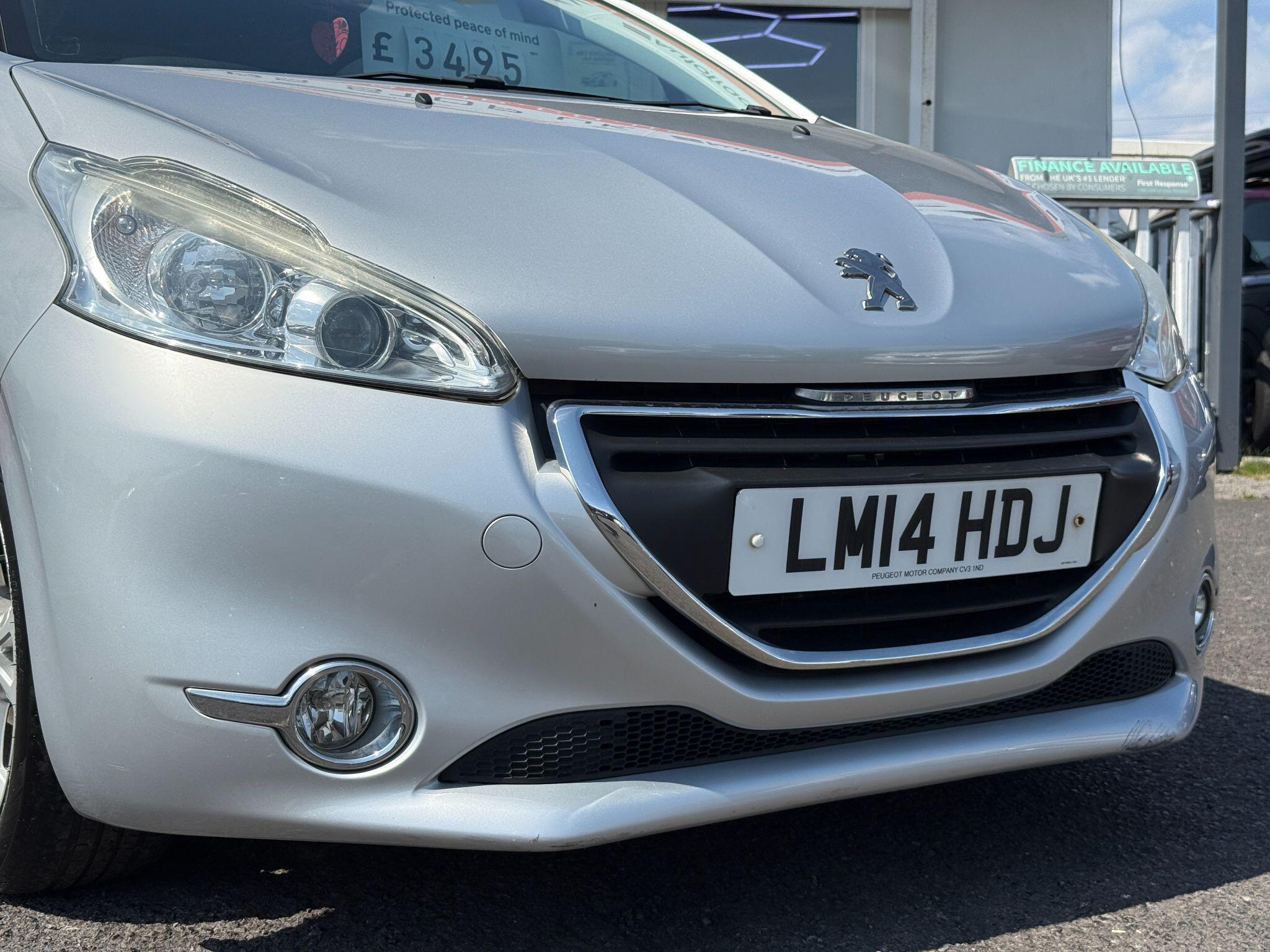 Peugeot 208 - Image 10