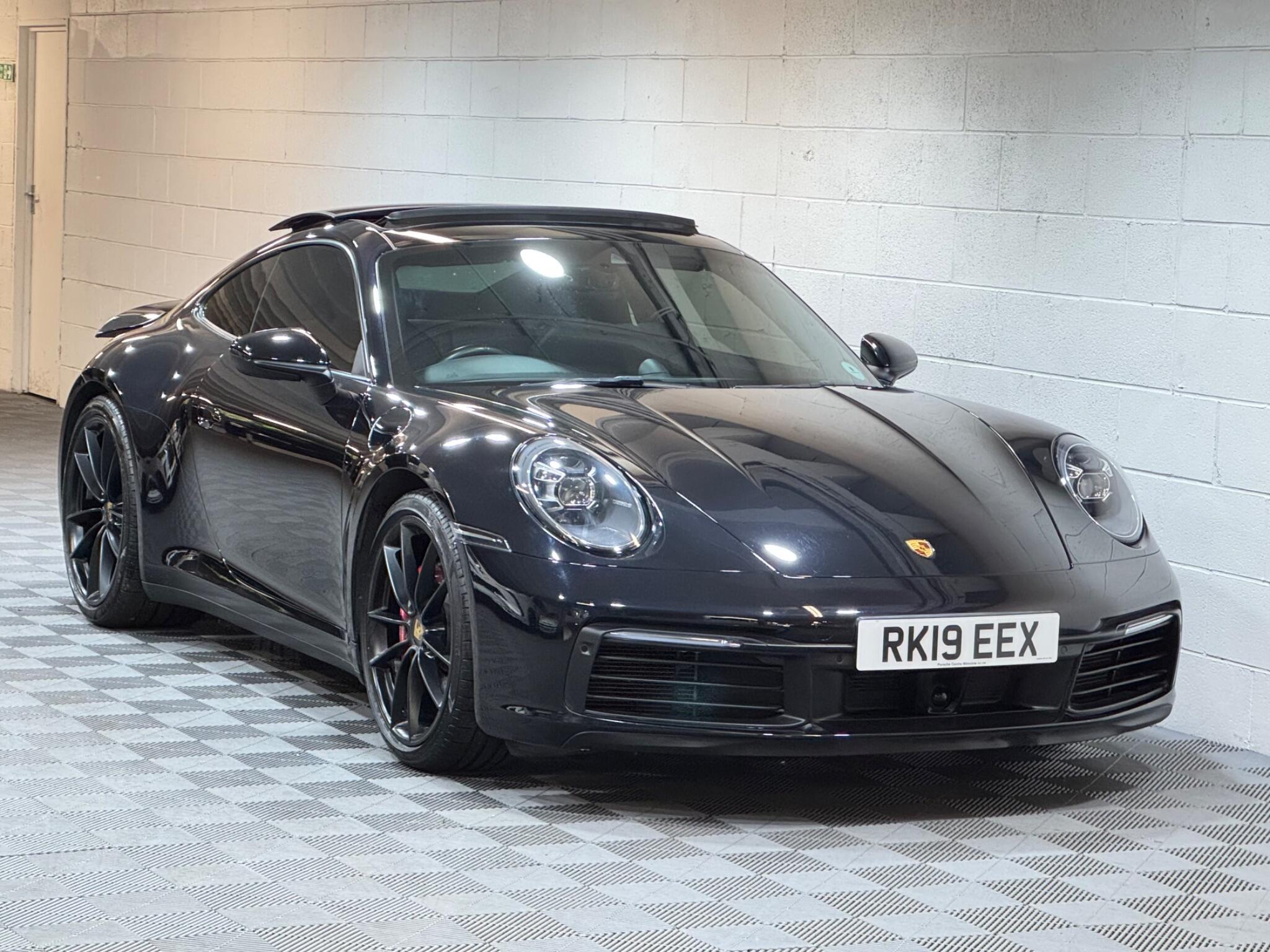 Porsche 911 - Image 27
