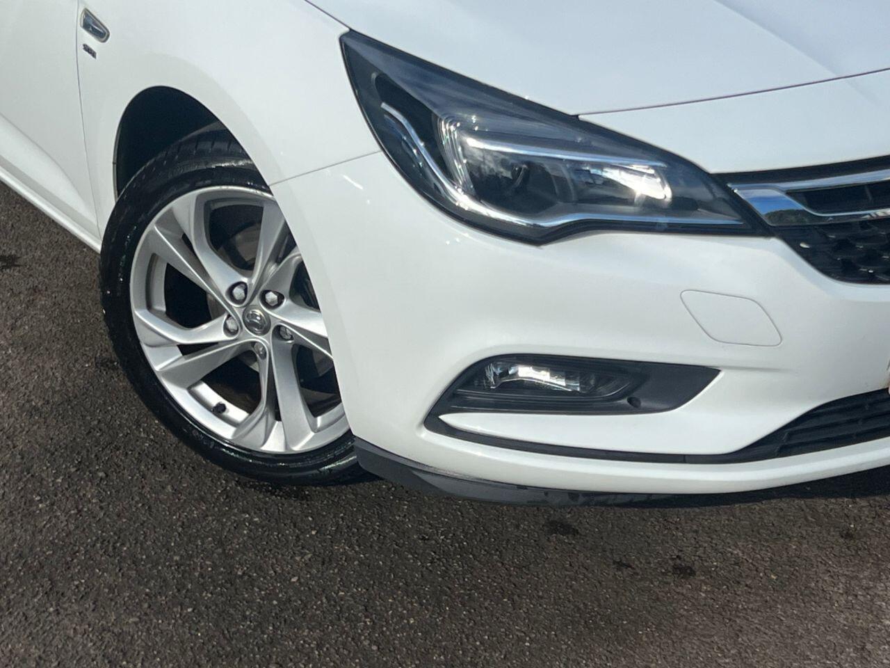 Vauxhall Astra - Image 8