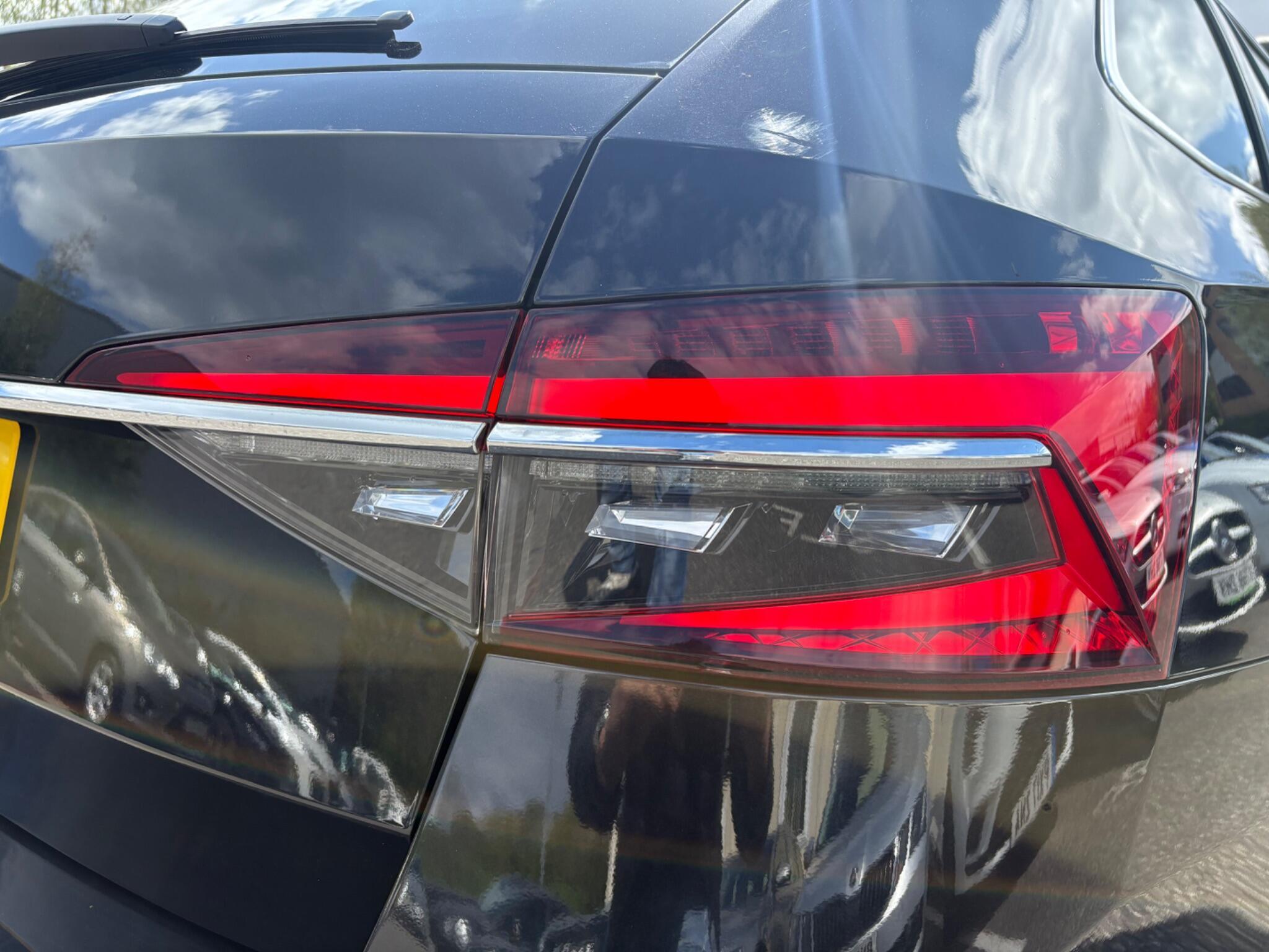 Skoda Superb - Image 19