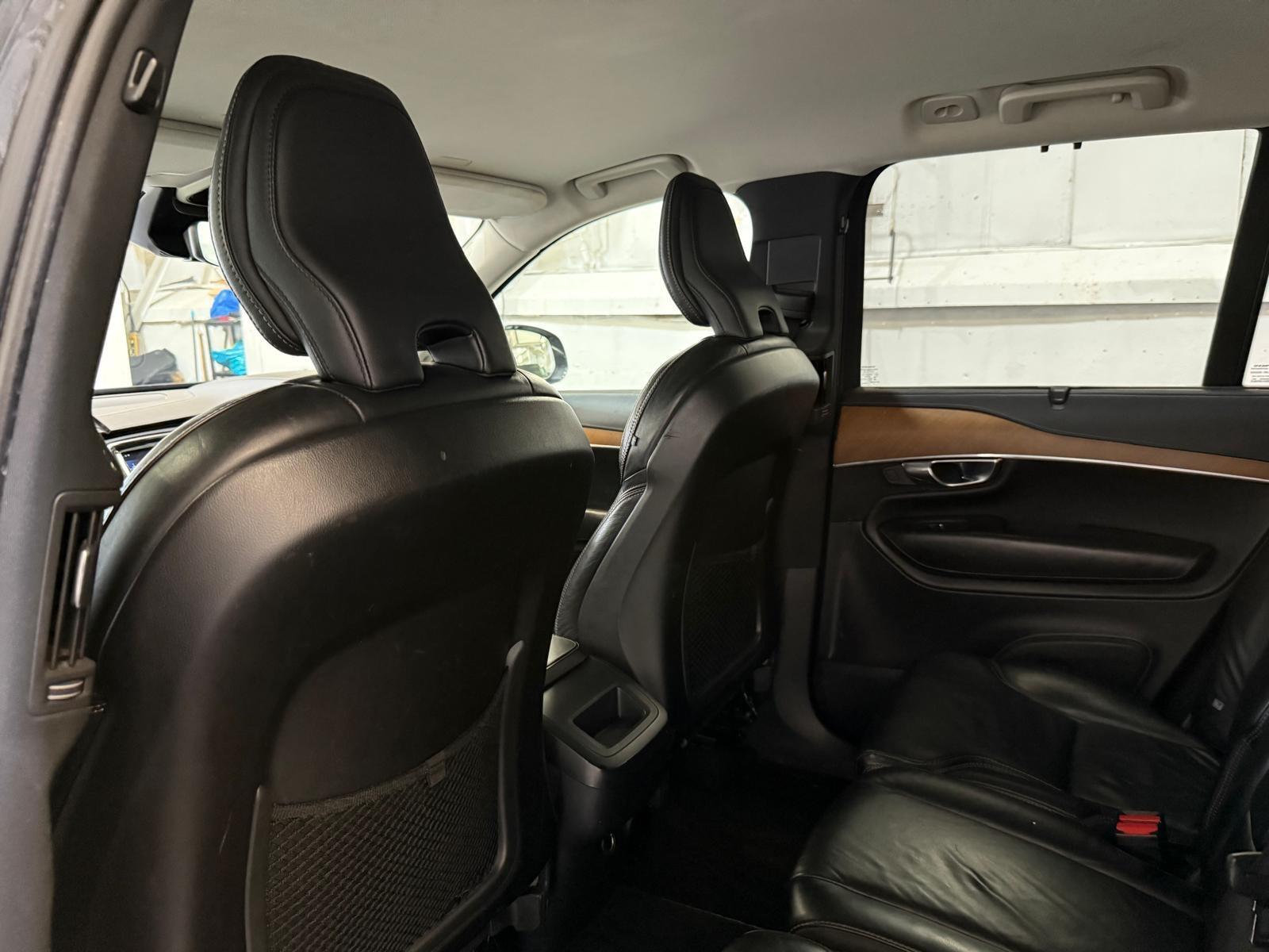 Volvo XC90 - Image 54