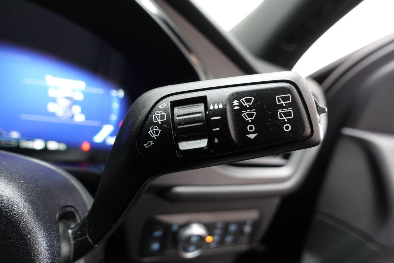 Ford Kuga - Image 41