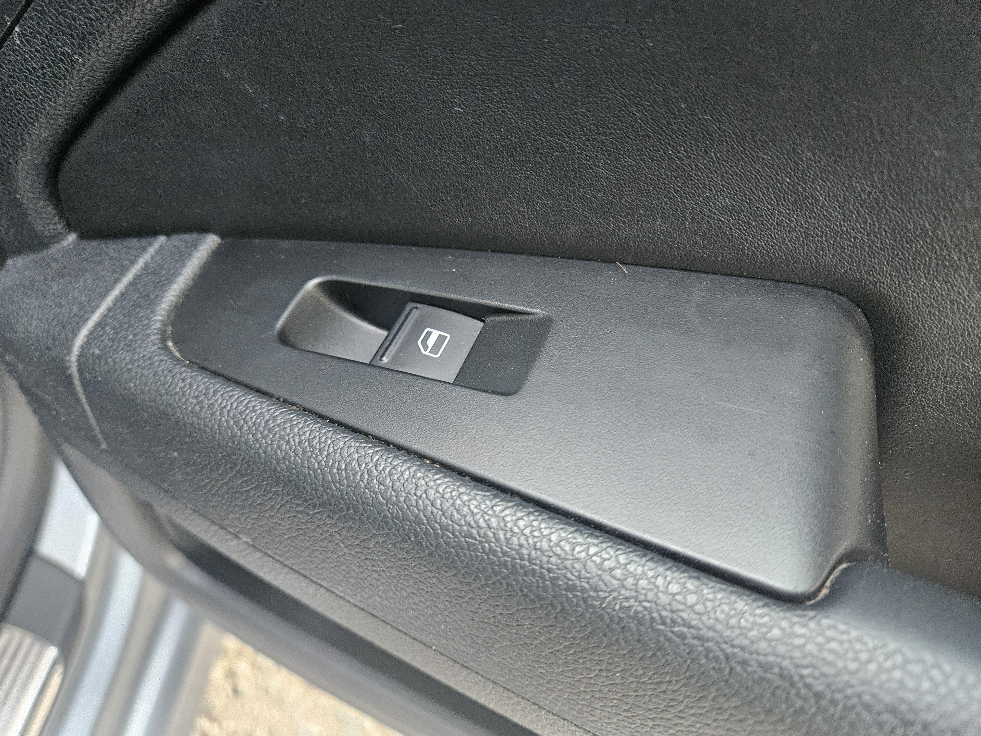 Skoda Superb - Image 28