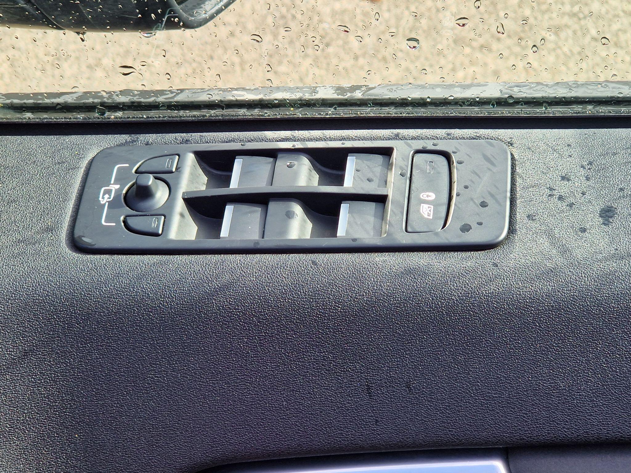 Land Rover DISCOVERY SPORT - Image 31