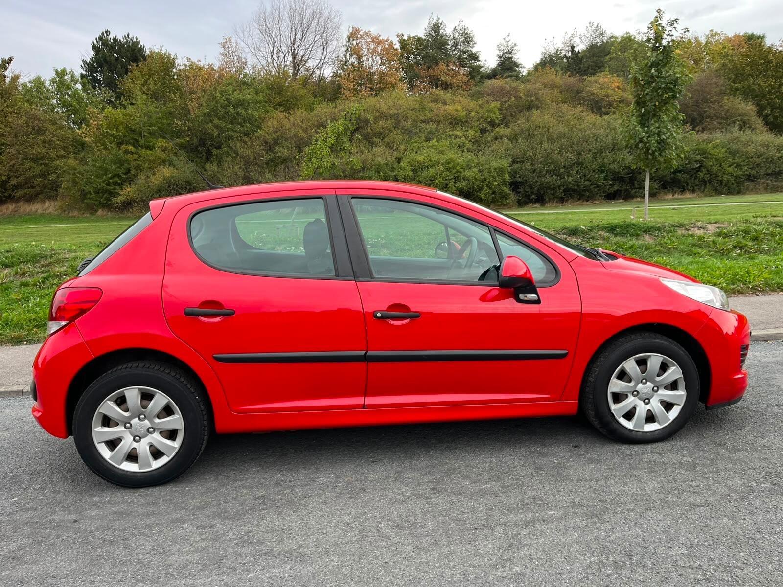 Peugeot 207 - Image 2