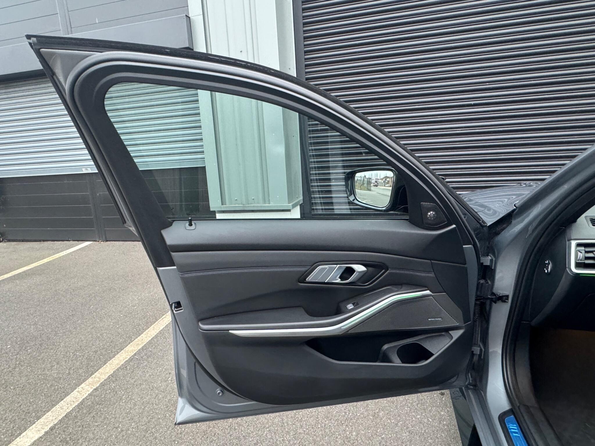 BMW M3 - Image 18