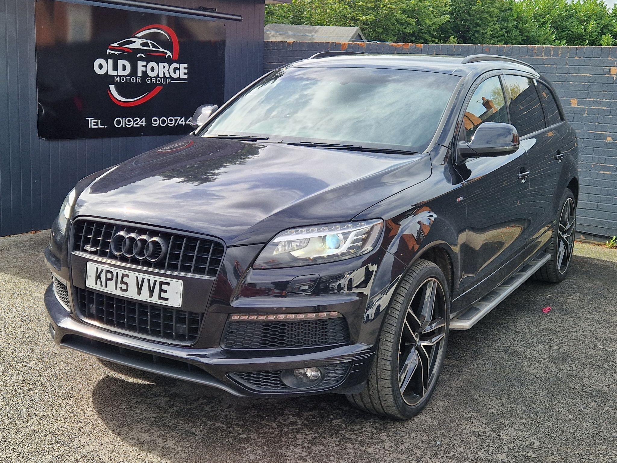 Audi Q7 - Image 14
