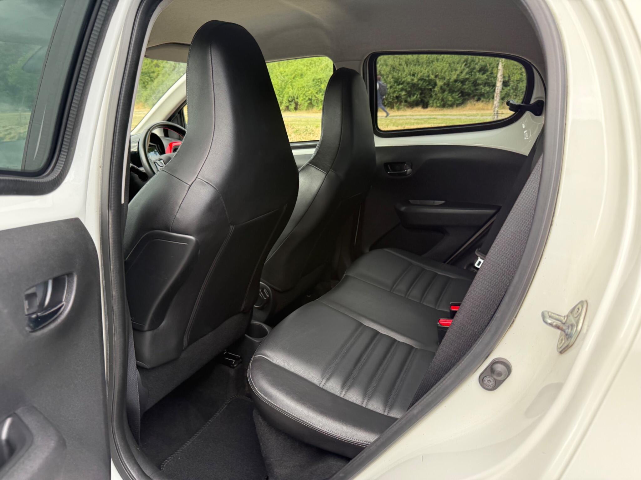Peugeot 108 - Image 13