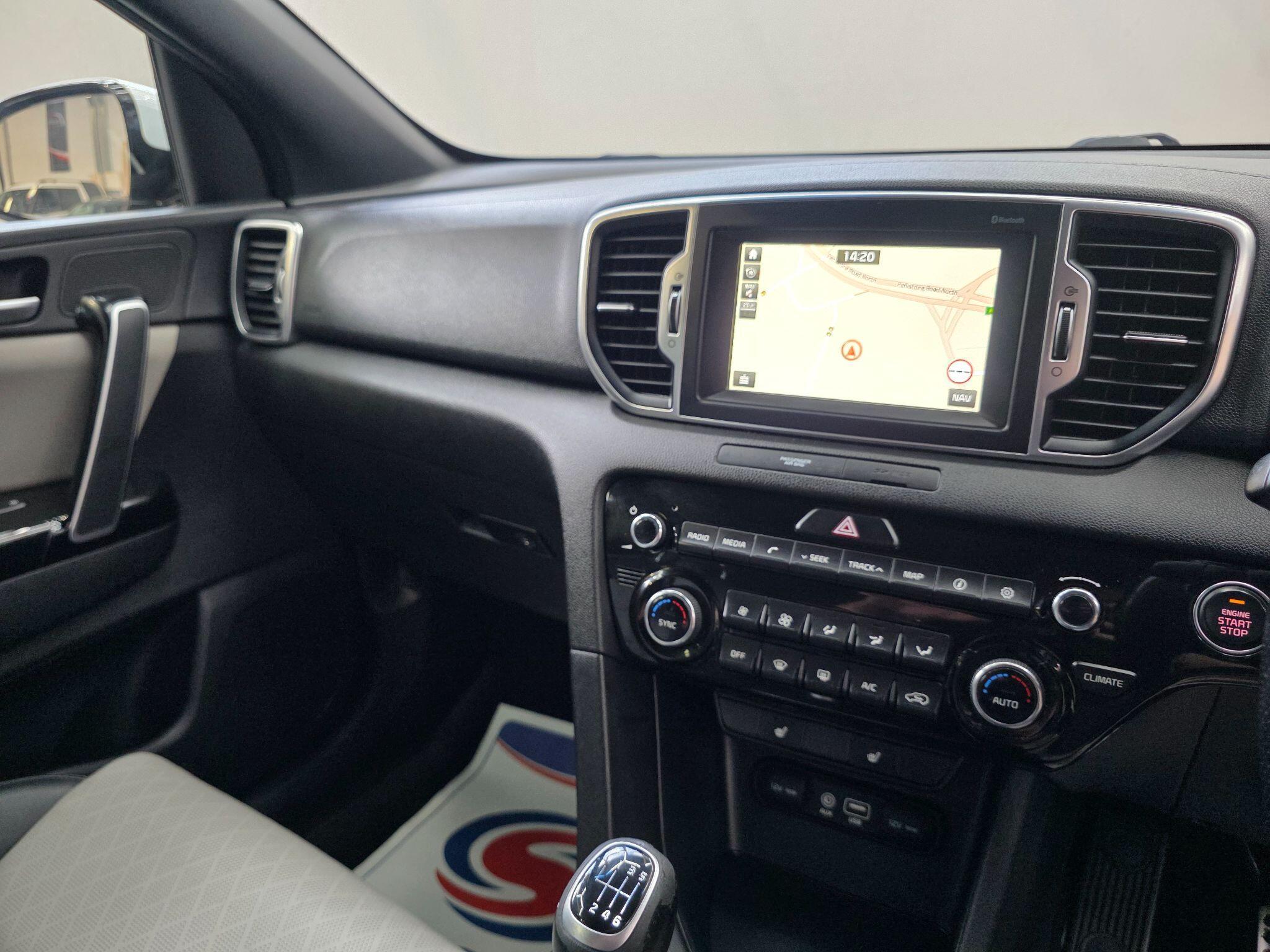 Kia Sportage - Image 18