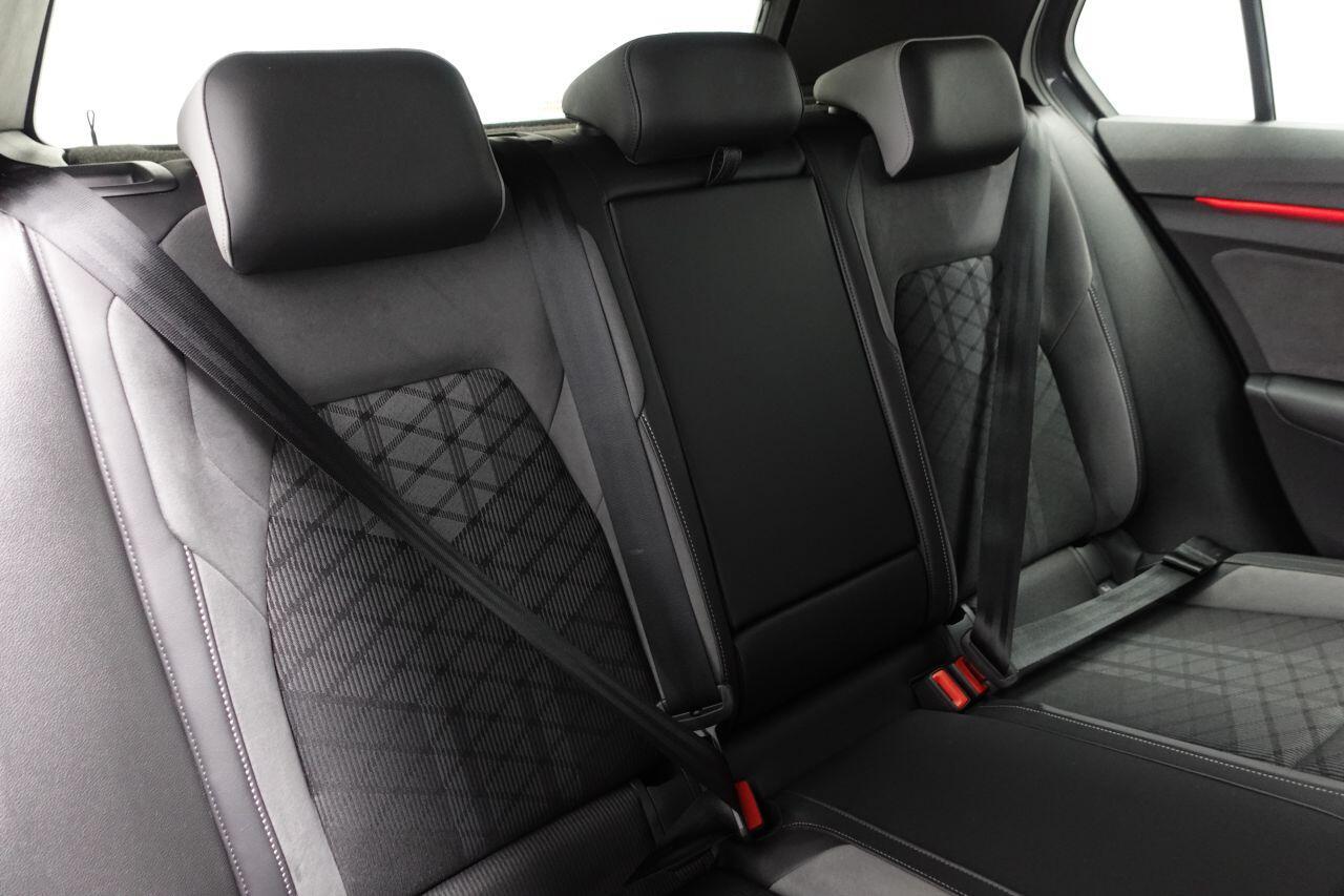 Volkswagen Golf - Image 20