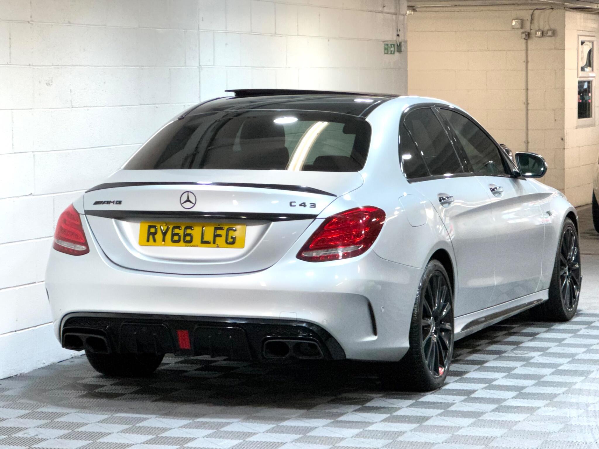 Mercedes C Class - Image 5