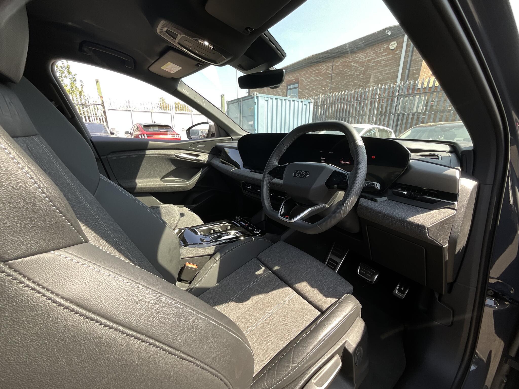 Audi Q6 e-tron - Image 7