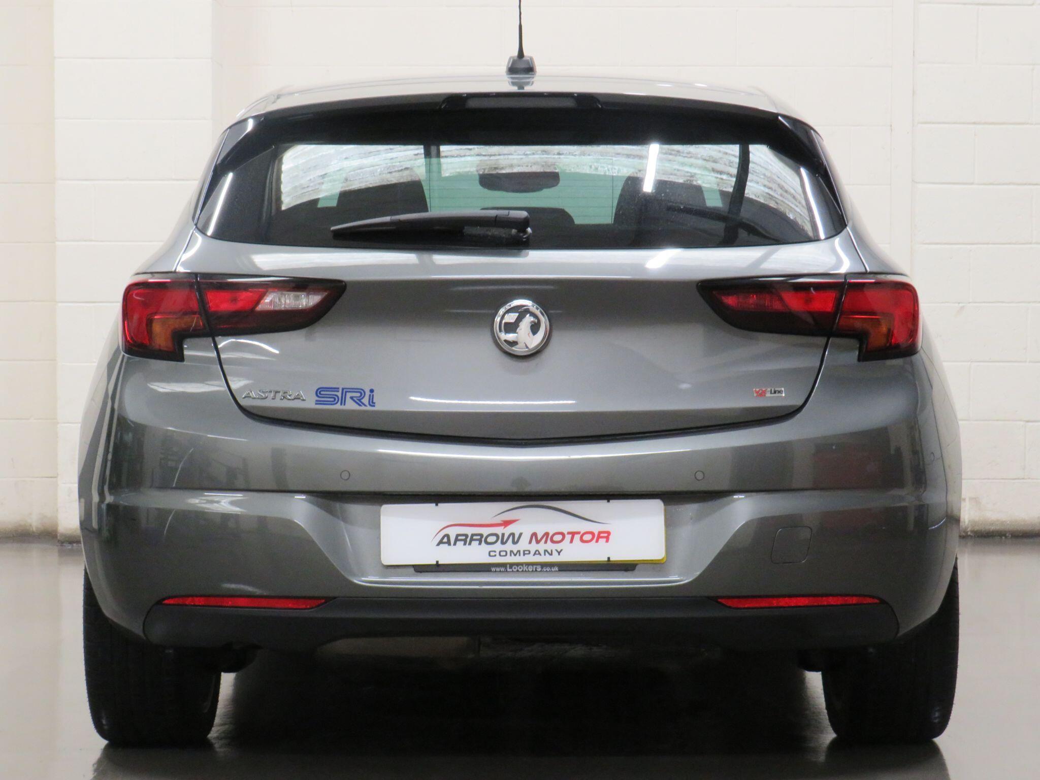 Vauxhall Astra - Image 4