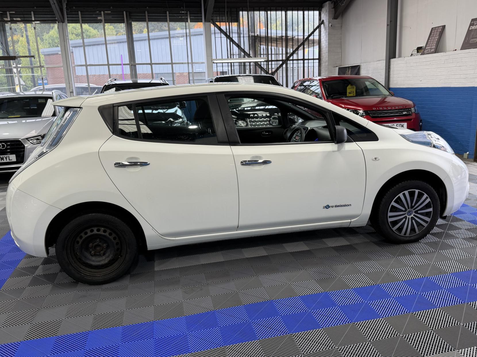 Nissan Leaf - Image 6